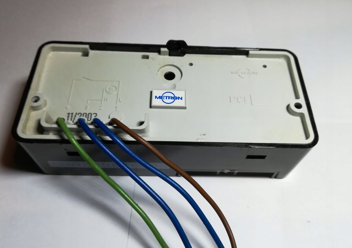 Wyłącznik programator czasowy METRON PCL 05 PCm 05 Kod producenta PCm-05