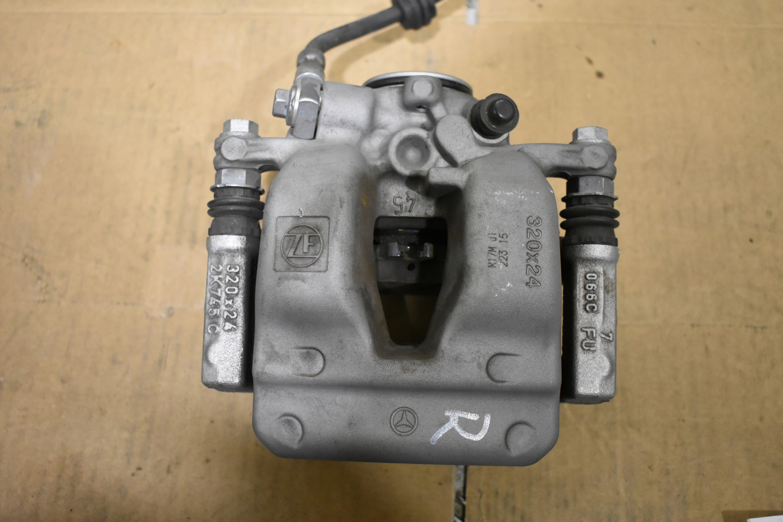 perfect condition caliper brake rear right MERCEDES W223 1