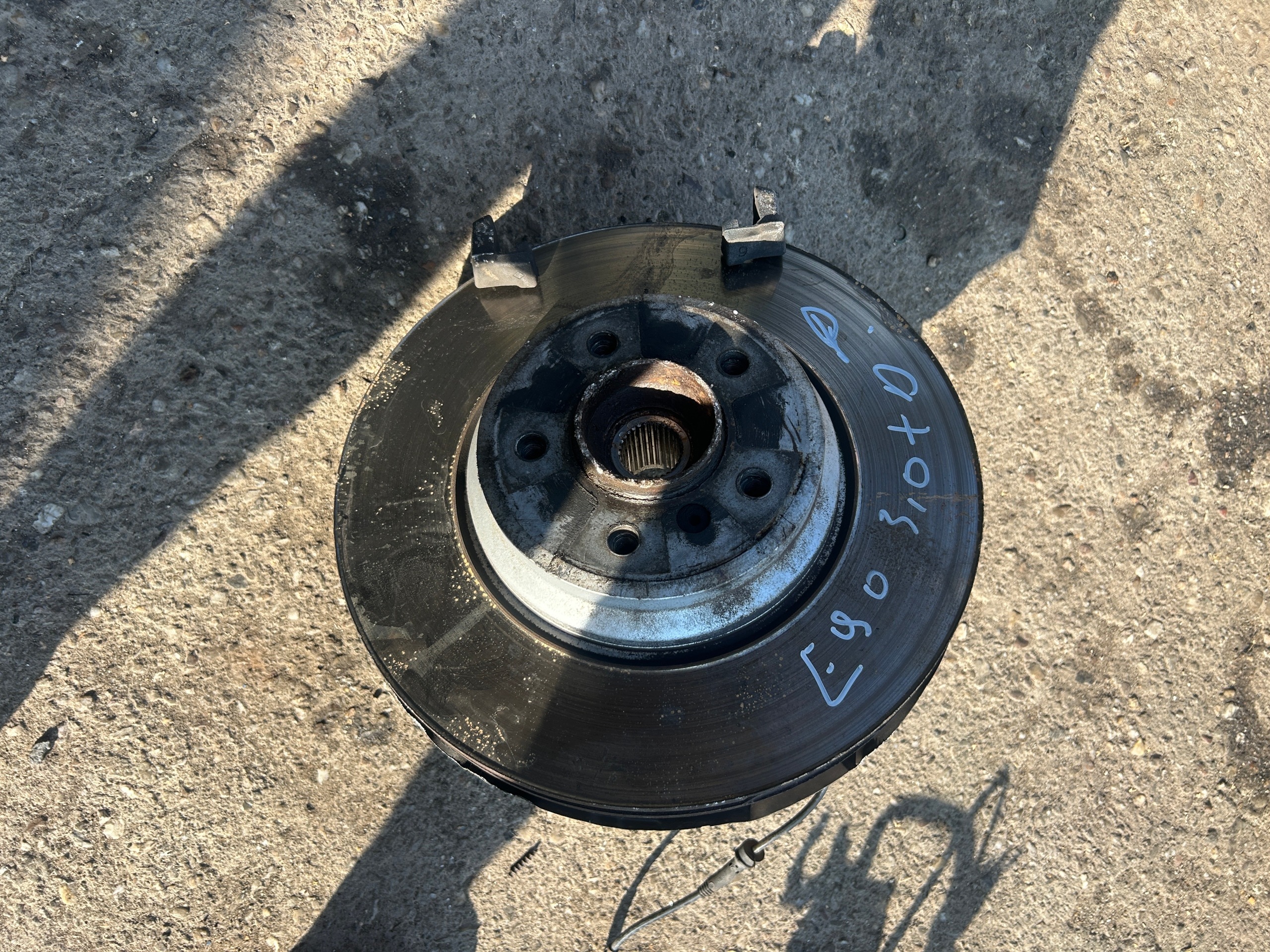 BMW E90 E91 330 XD swing right front 6768996