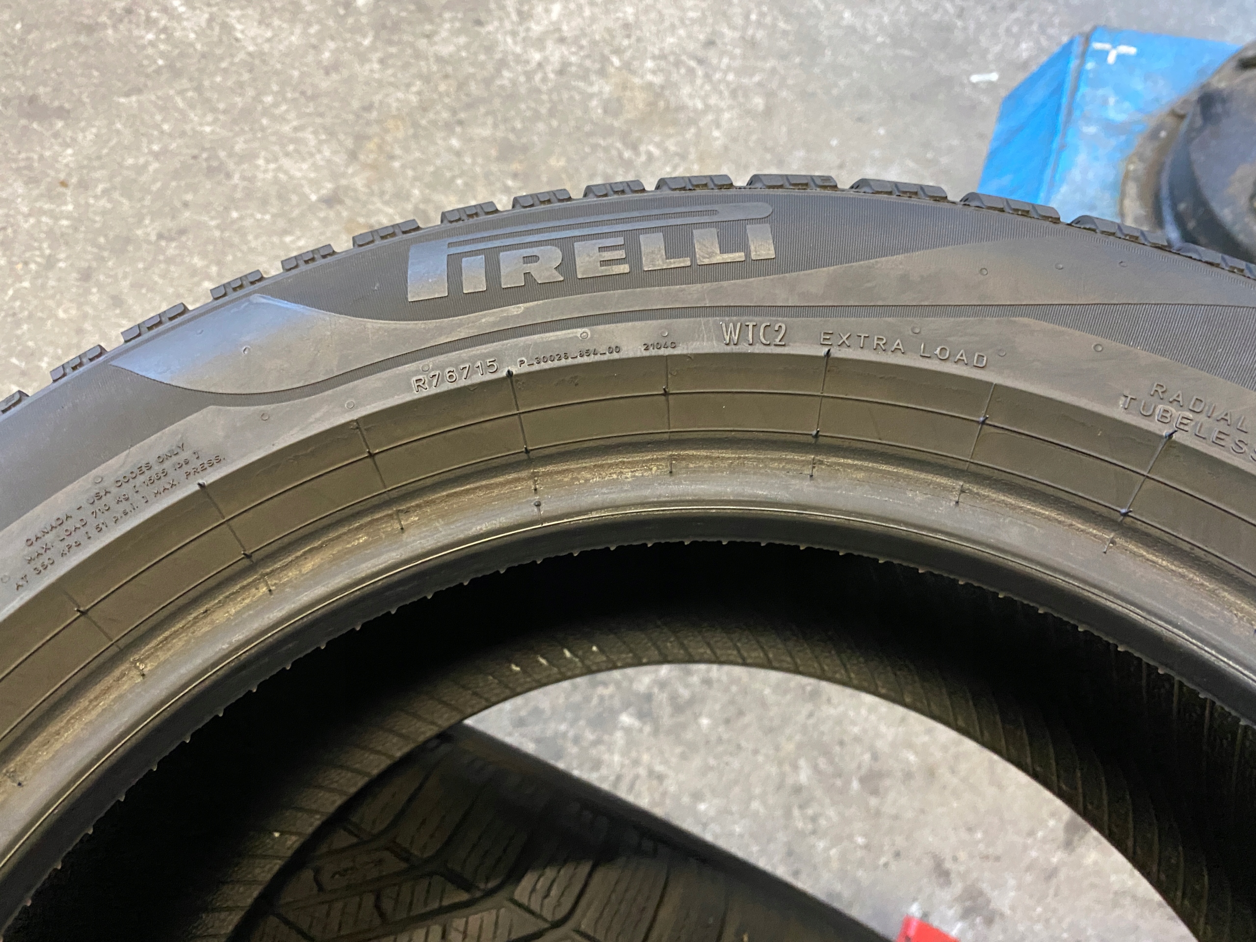 2 tyres winter 195/60R16 Pirelli Cinturato Winter 7mm