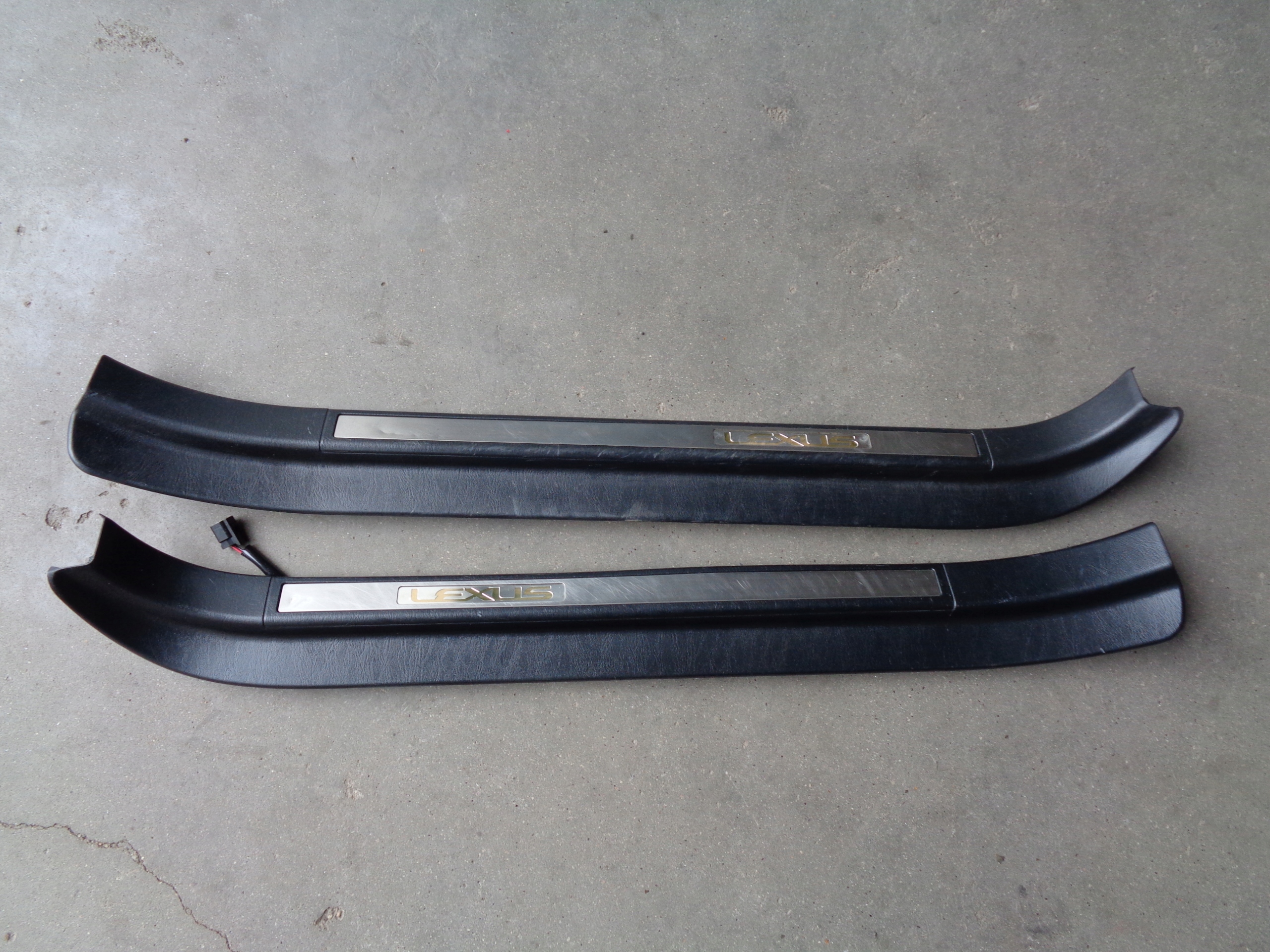 moulding threshold left right LEXUS SC II SC430