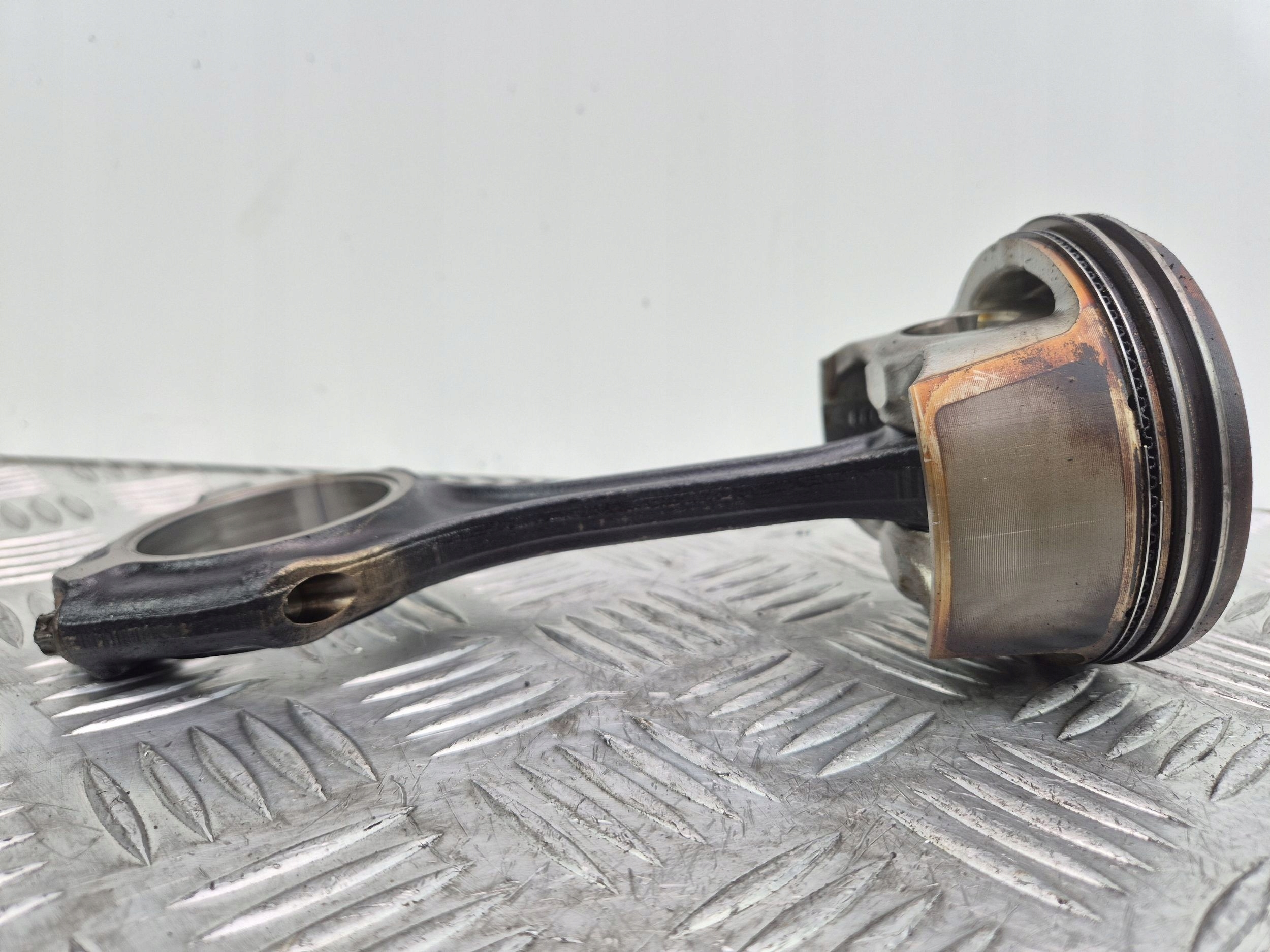 M272 piston with connecting rod Mercedes C280 W204 4R1608