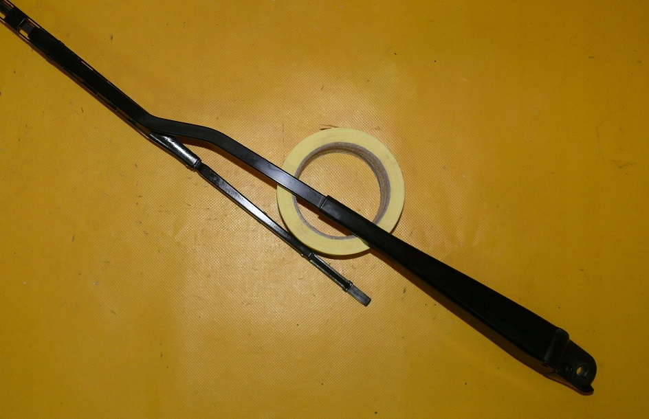 wiper arm right right front MERCEDES W140