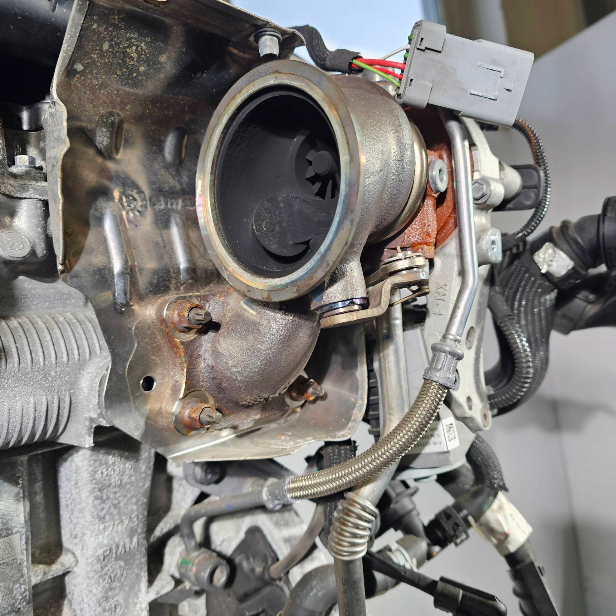 engine complete 10Z1AF HN05 1.2 THP PEUGEOT 208