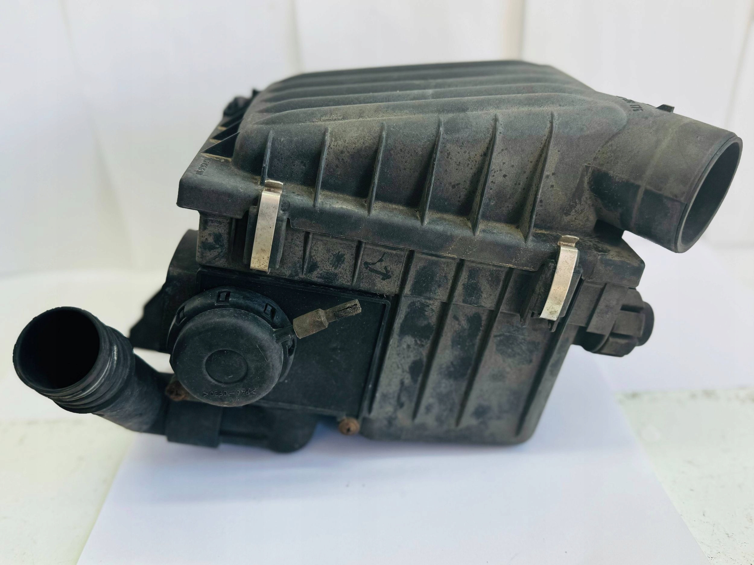 Gehäuse filter luft OPEL CORSA B 1.2 90528176