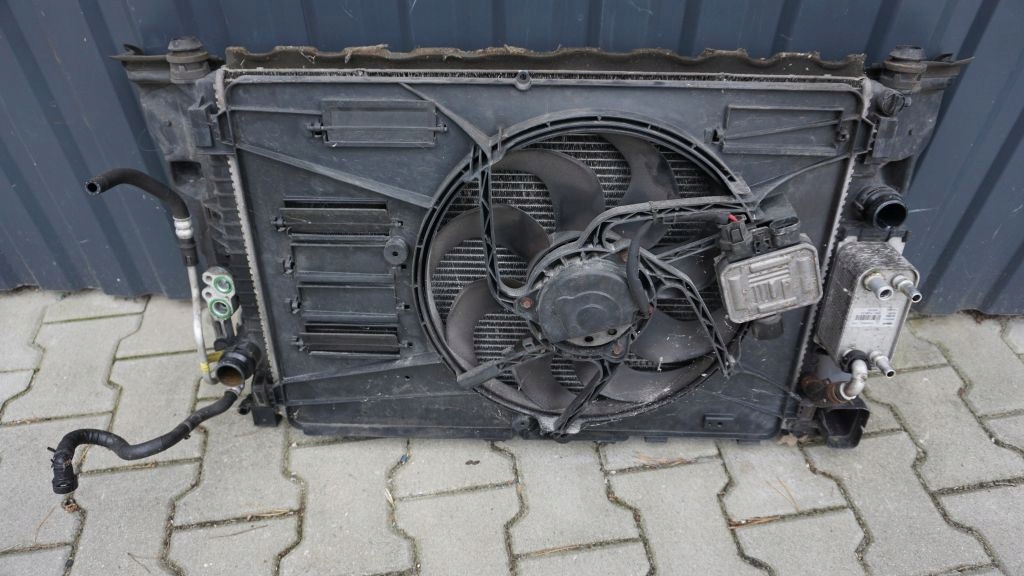 VOLVO S80 V70 XC70 3.2 - KOMPLET radiatore e VENTOLA