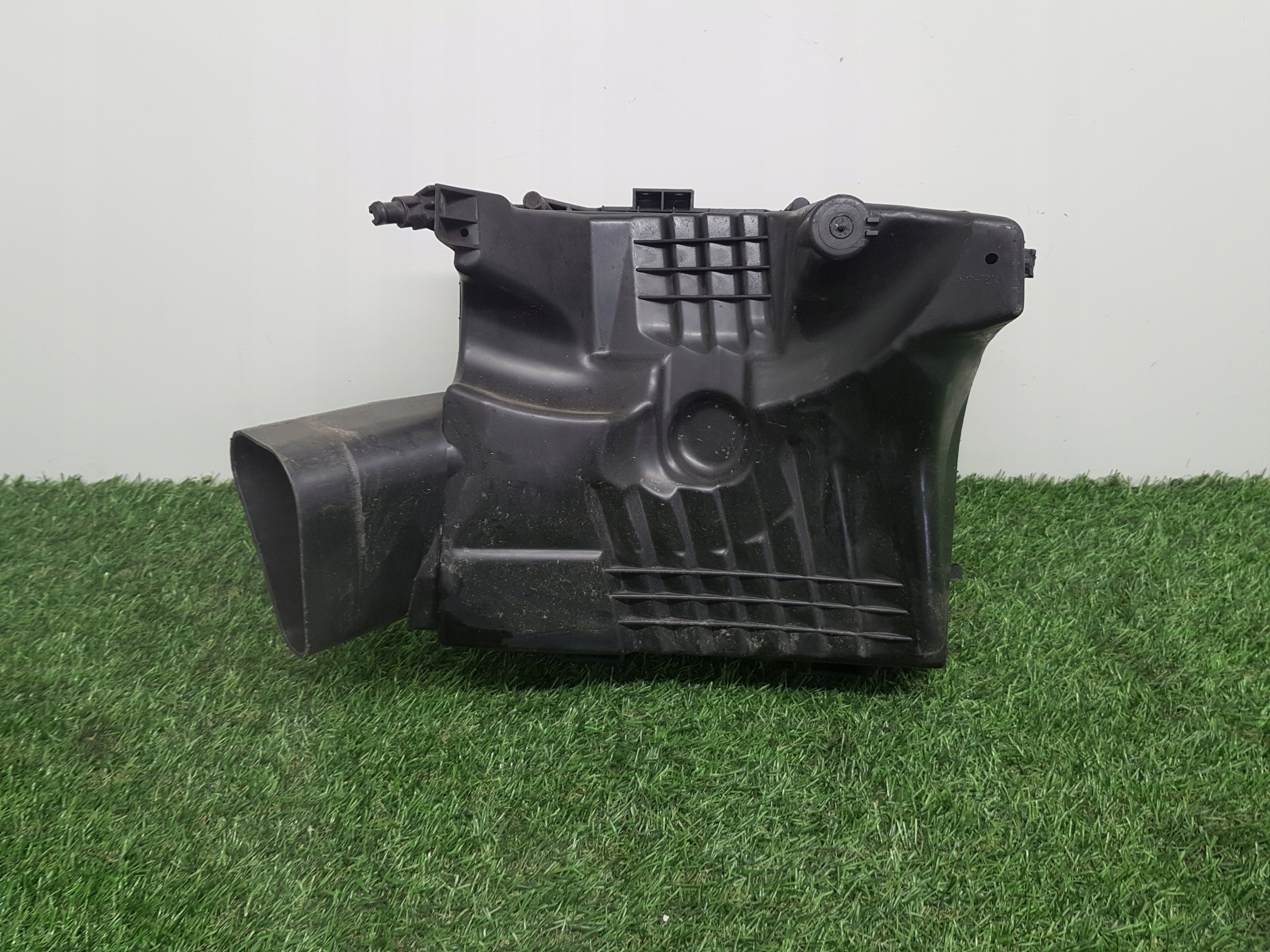 air filter housing OPEL INSIGNIA