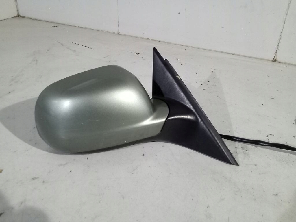 VW Passat B5 lift mirror right electrics