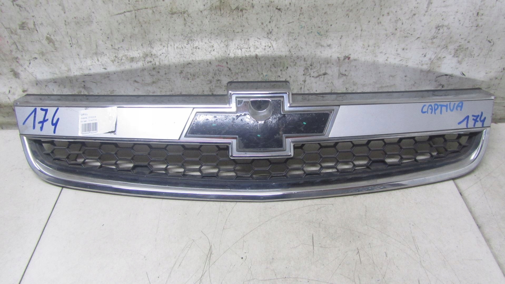 Chevrolet CAPTIVA решетка радиатора 06-10
