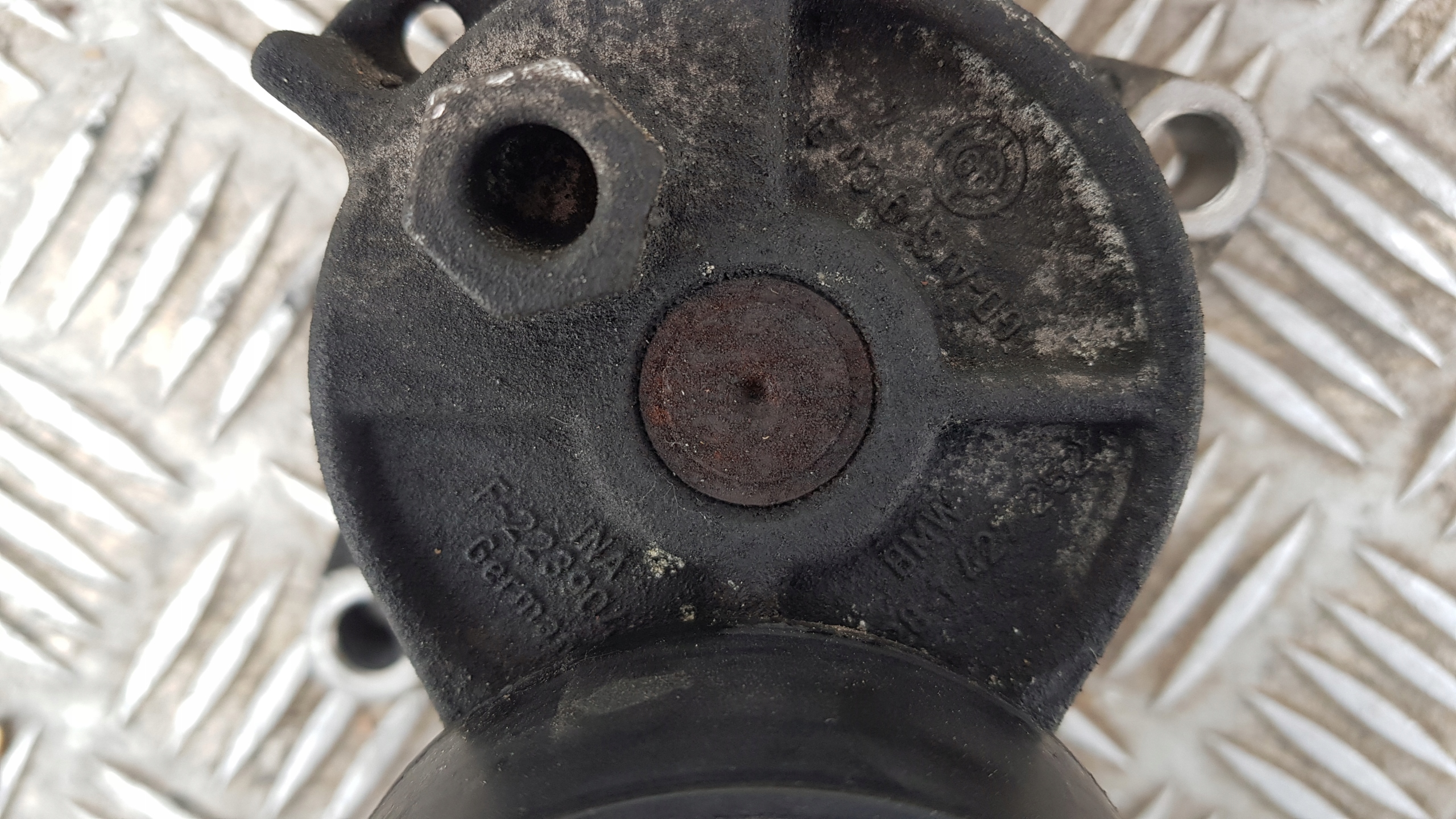 BMW E39 E46 2.0I 2.5I 525i rolka španovákem