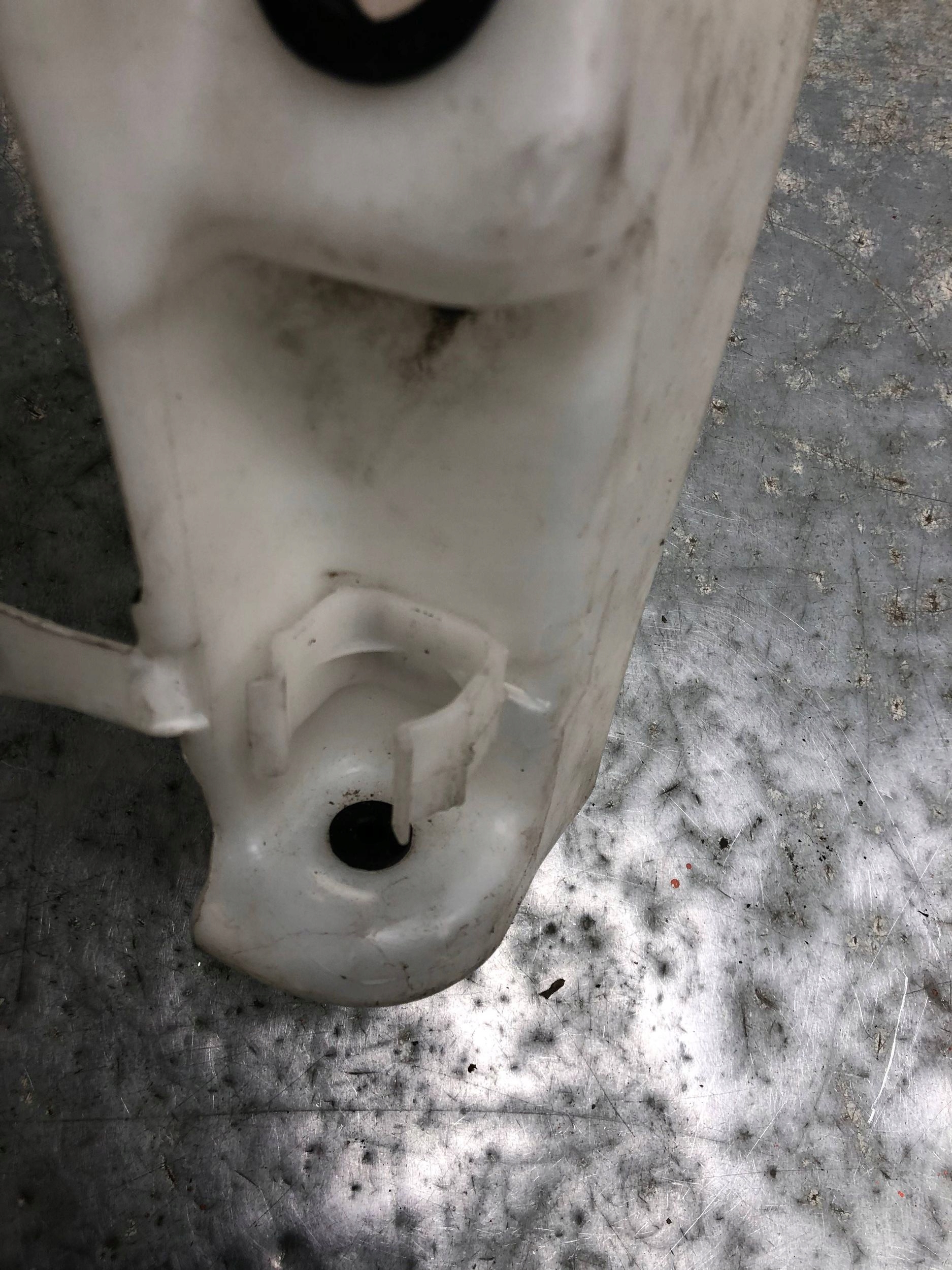 washer fluid tank AUDI A4 B8 A5 XENON 8T0955453C