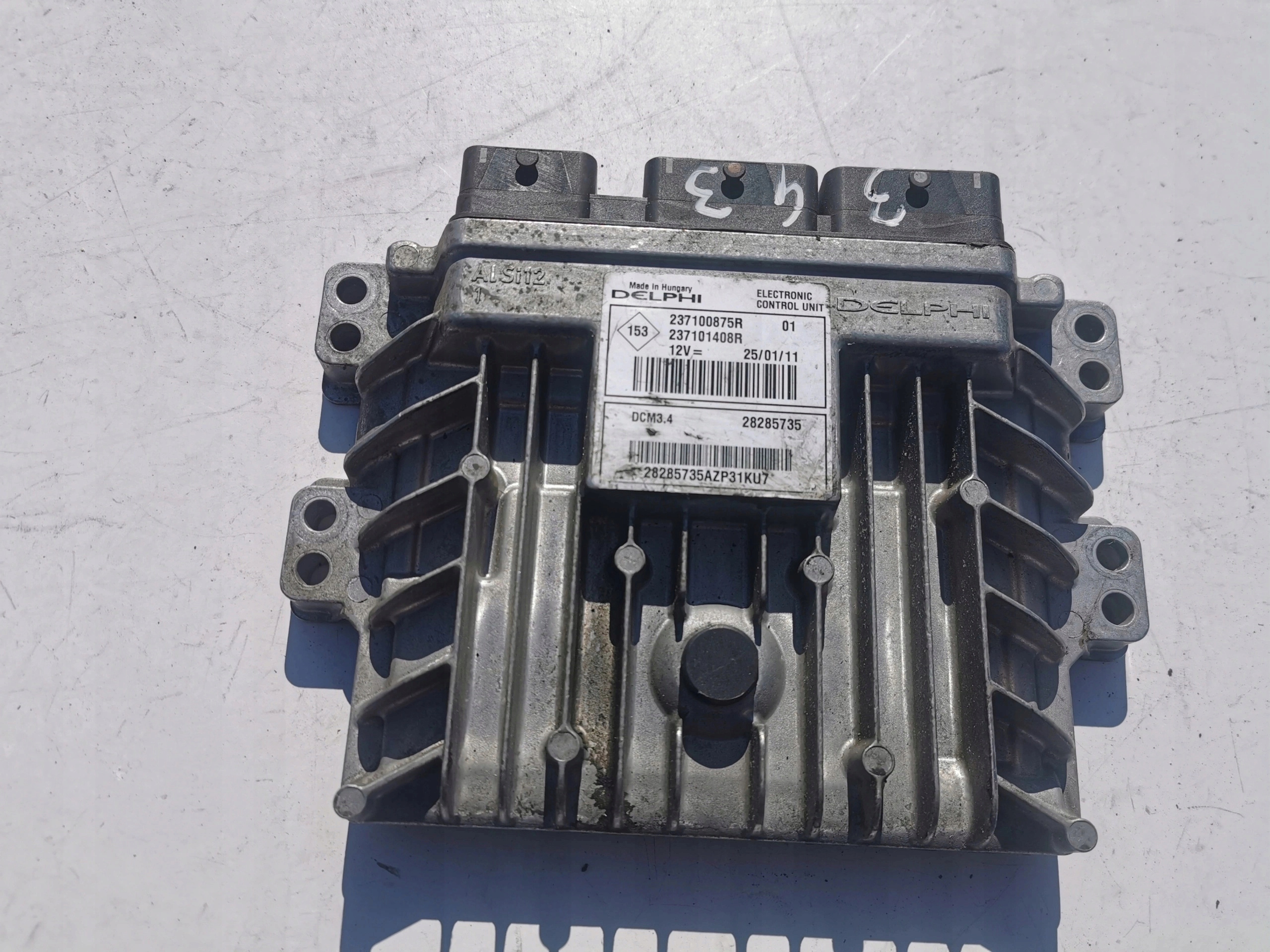 RENAULT CLIO 1.5DCI 28285735 237100875R computer E