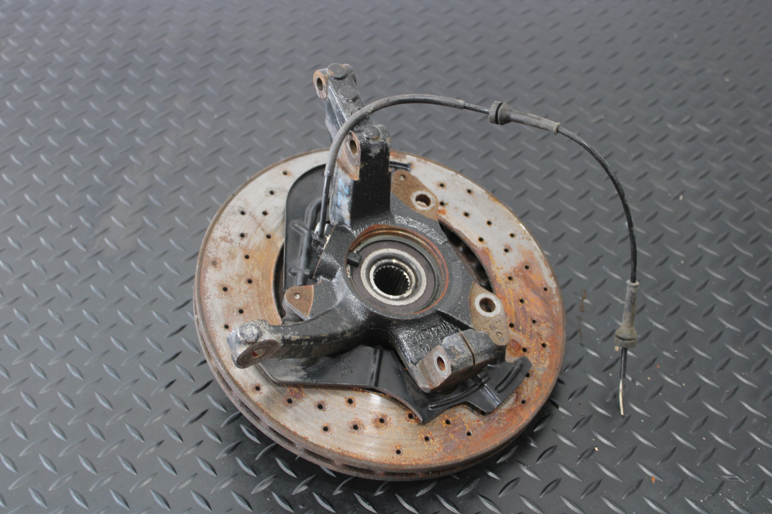 swing left front FIAT ABARTH 500 LIFT