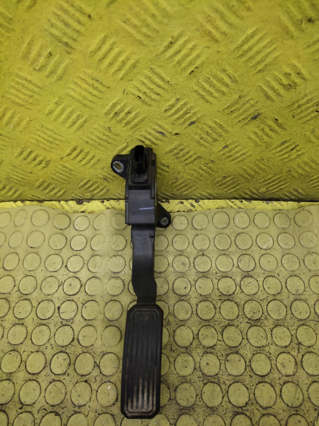 TOYOTA AURIS potentiometer accelerator pedal 7811002010