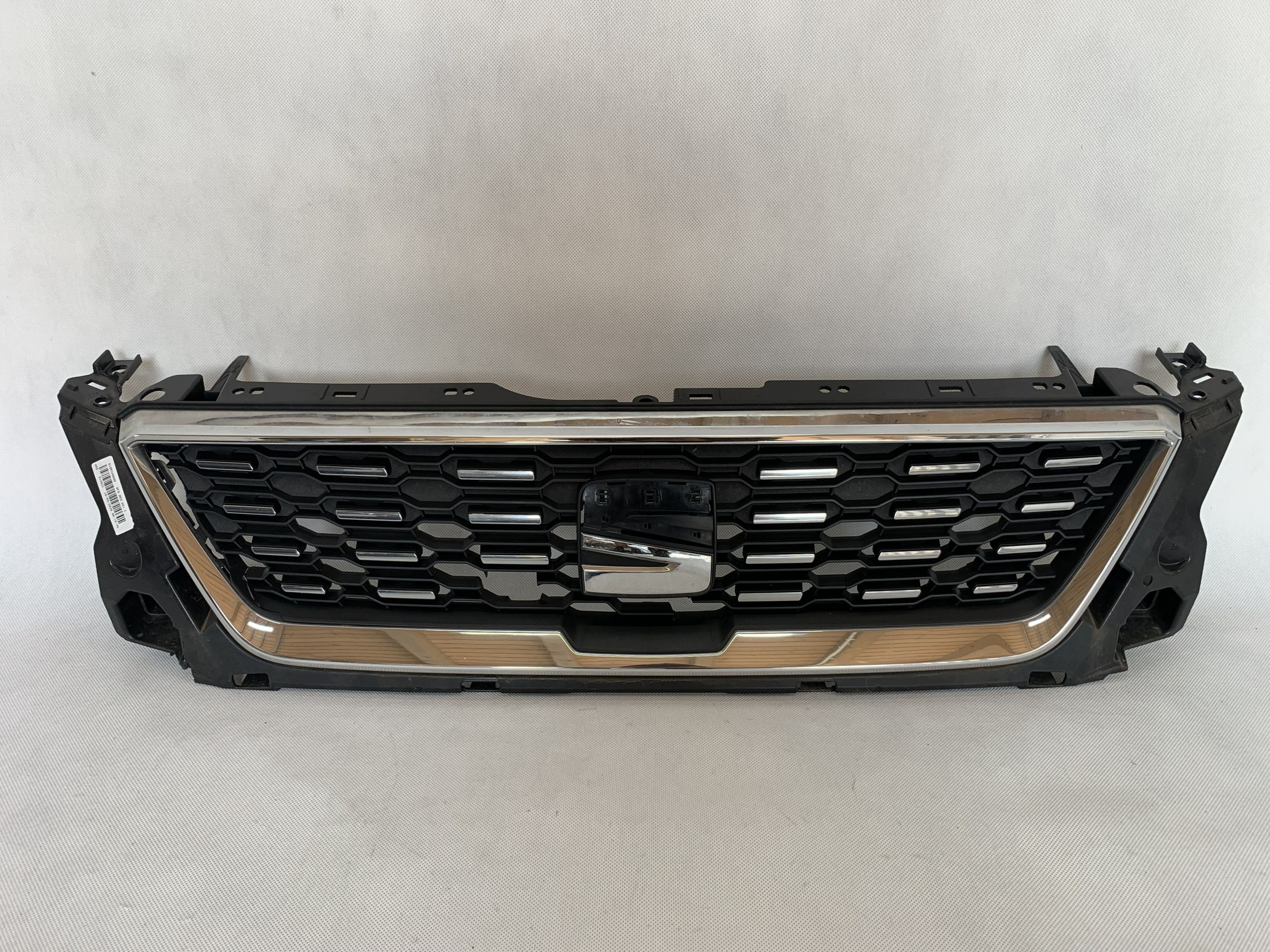 Grille Seat Ibiza 16r 6F0853654C 05.26