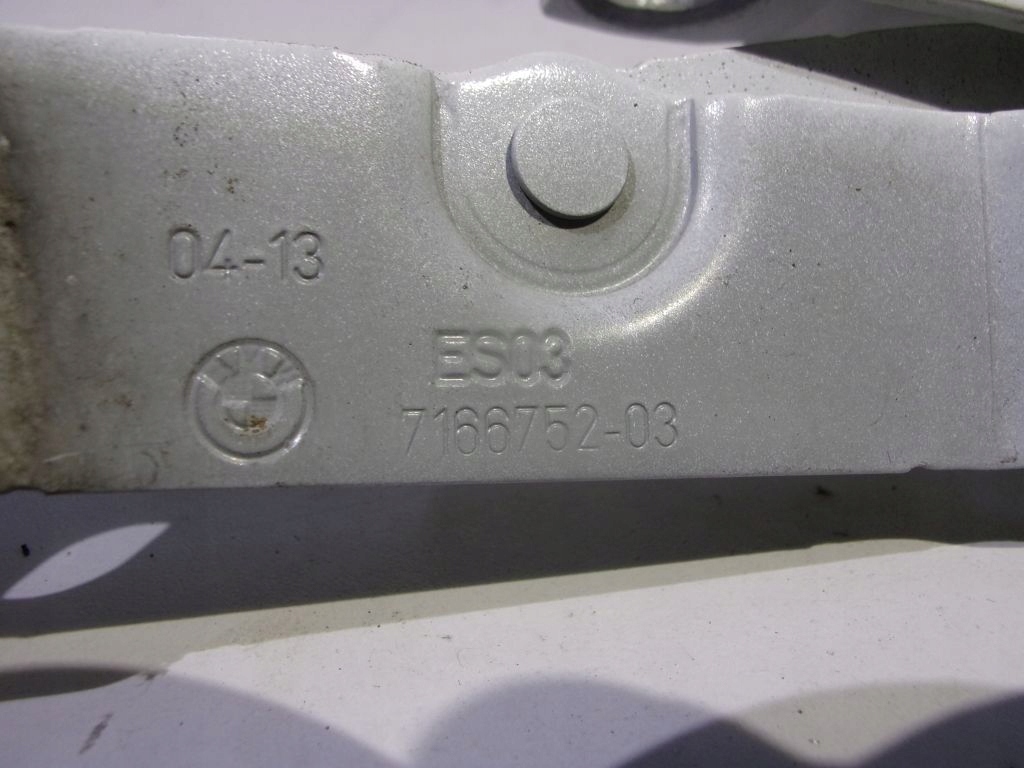BMW 1 E82 Coupe 2013 hinges bonnet