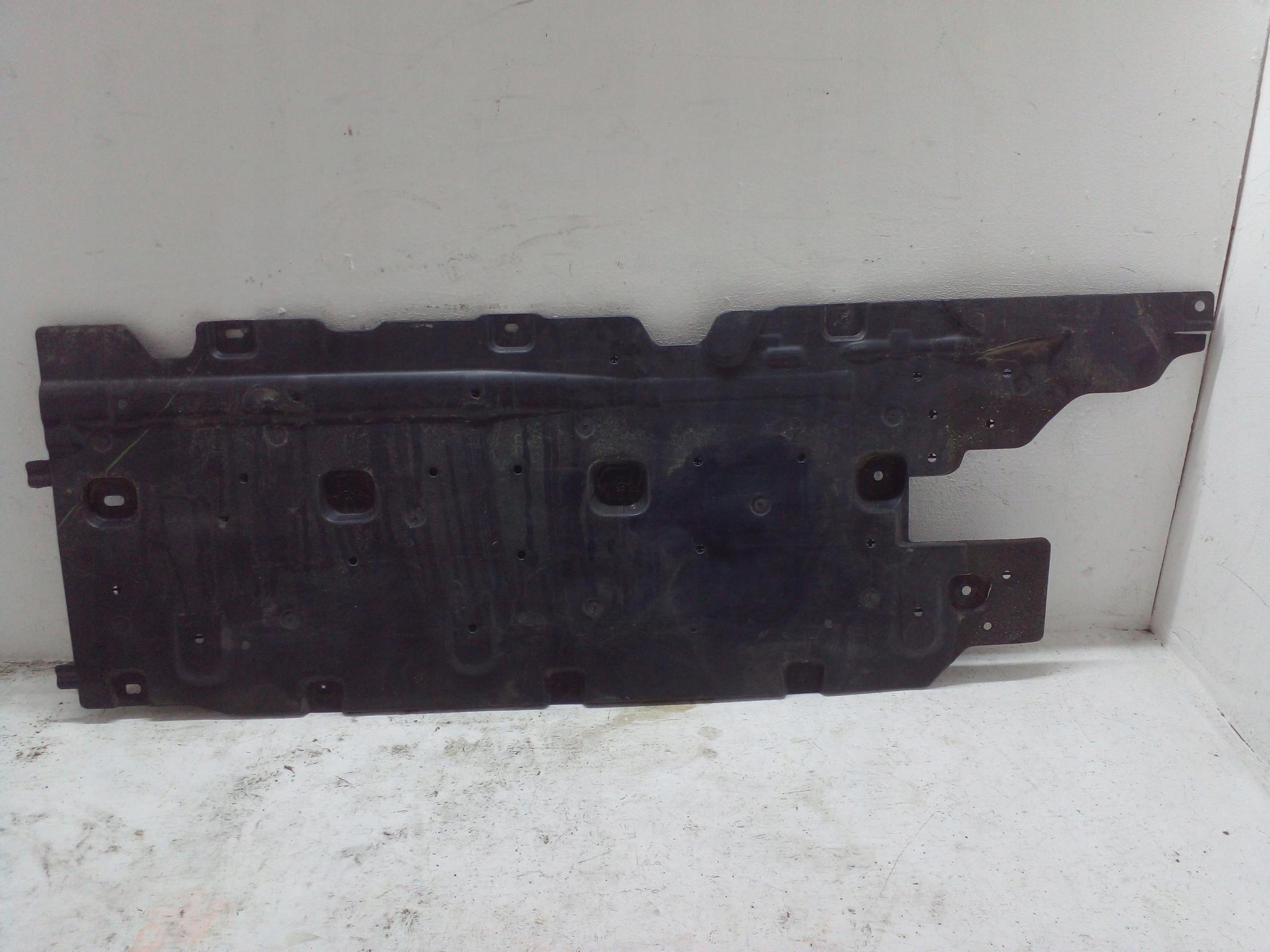 cover chassis left RENAULT MEGANE IV HB 16