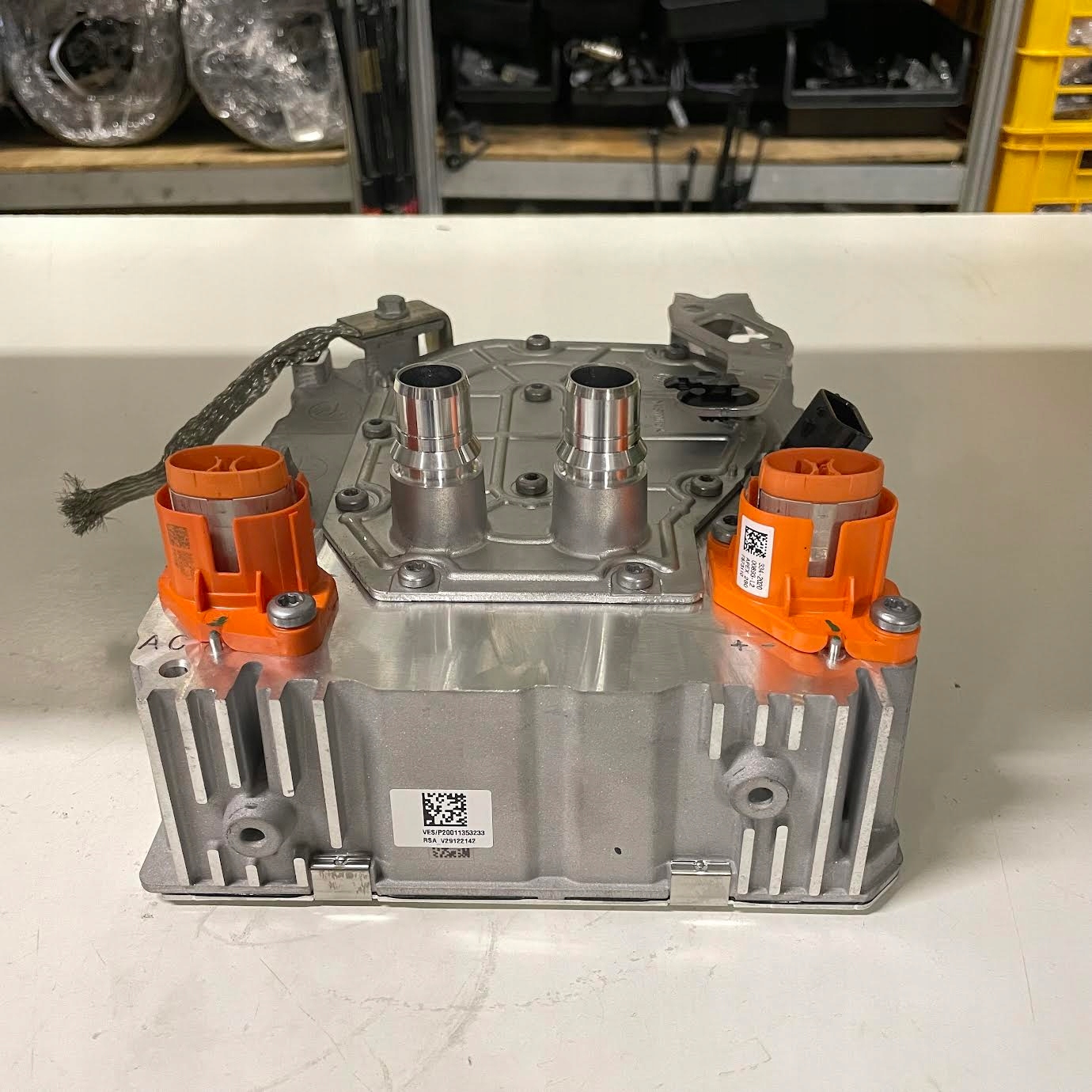 renault CAPTUR II 1.6 E-TECH ГИБРИД модуль зарядка 296A10032R