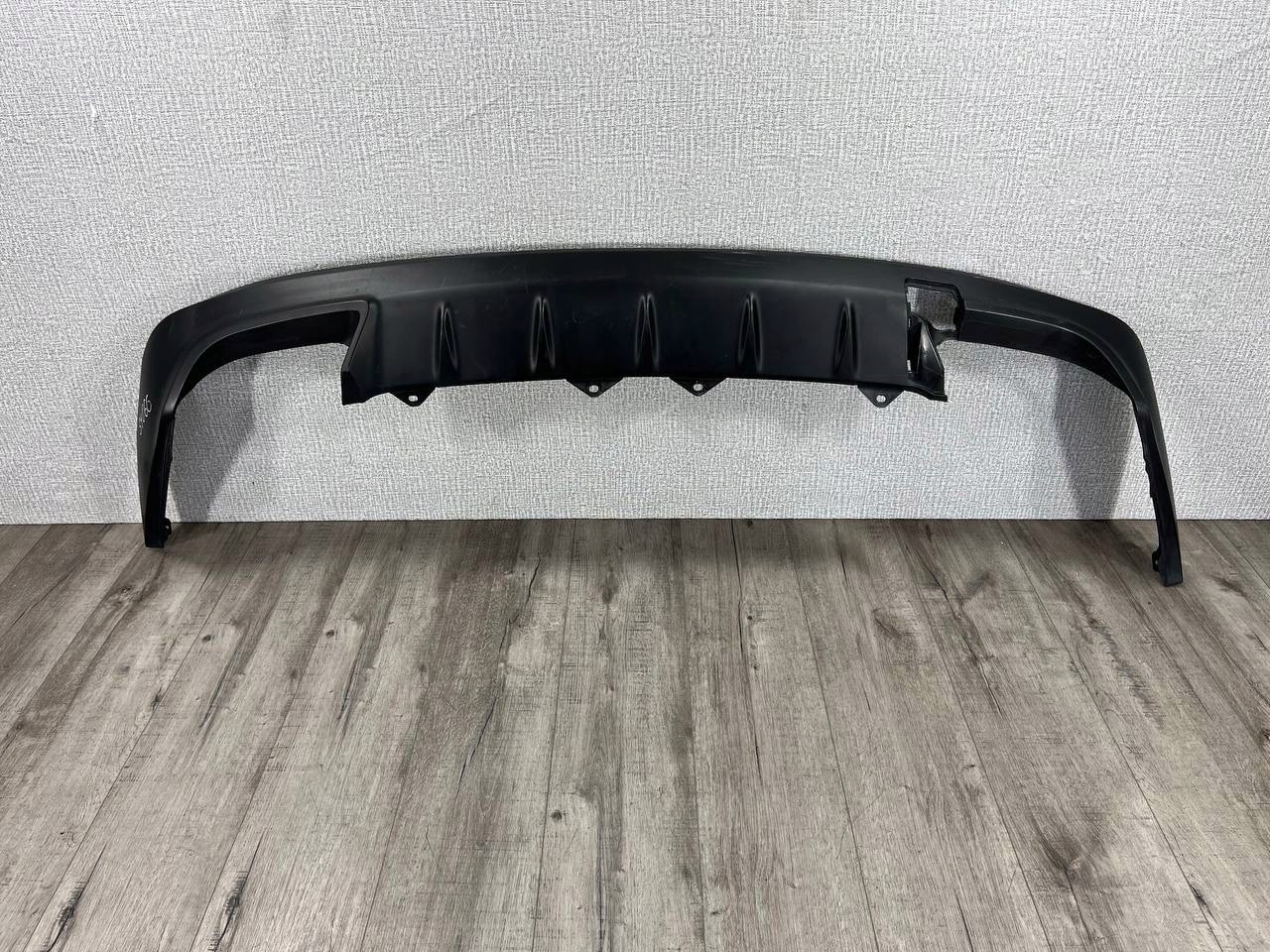 LEXUS IS III LIFT 2017-2020 diffusore SPOILER Paraurti posteriore 52108-53040
