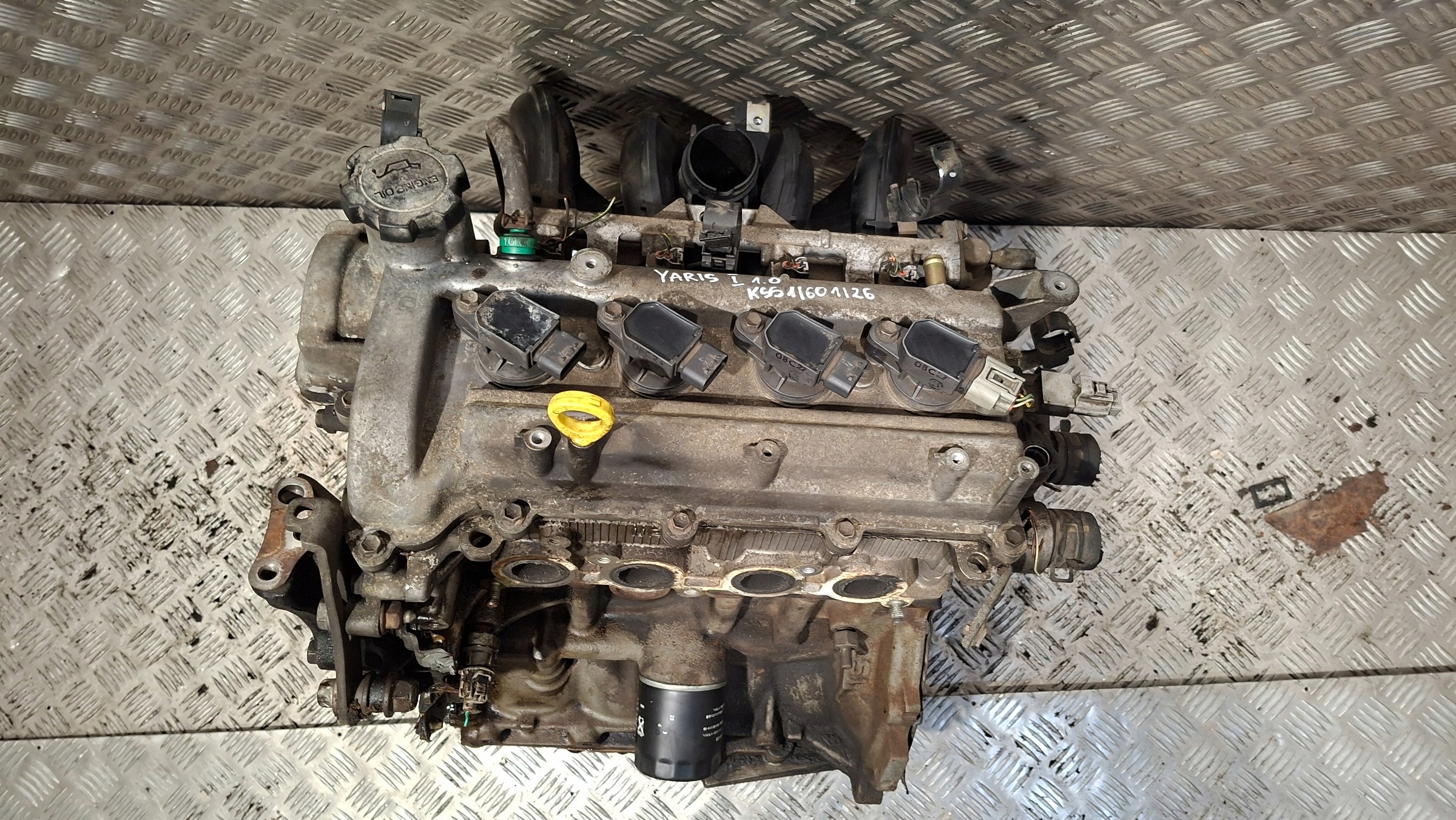 engine pillar TOYOTA YARIS and 1.0