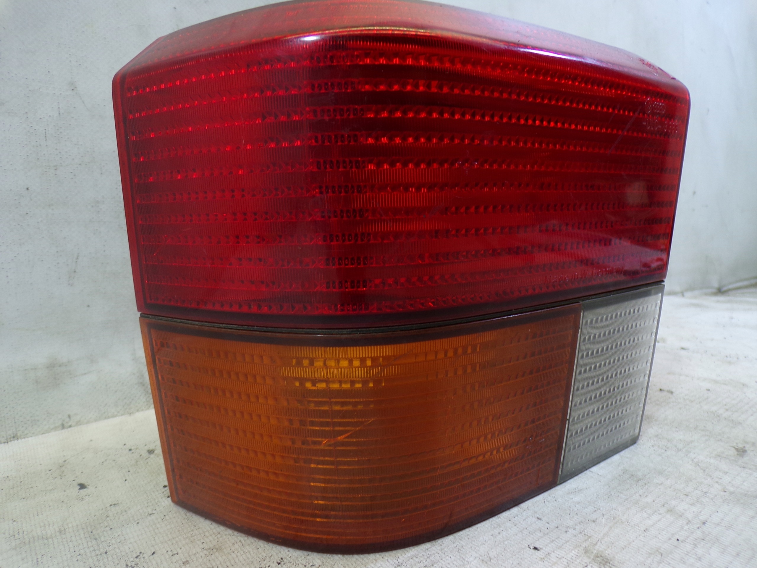 light rear rear part left VOLKSWAGEN TRANSPORTER T4 (2) (K)