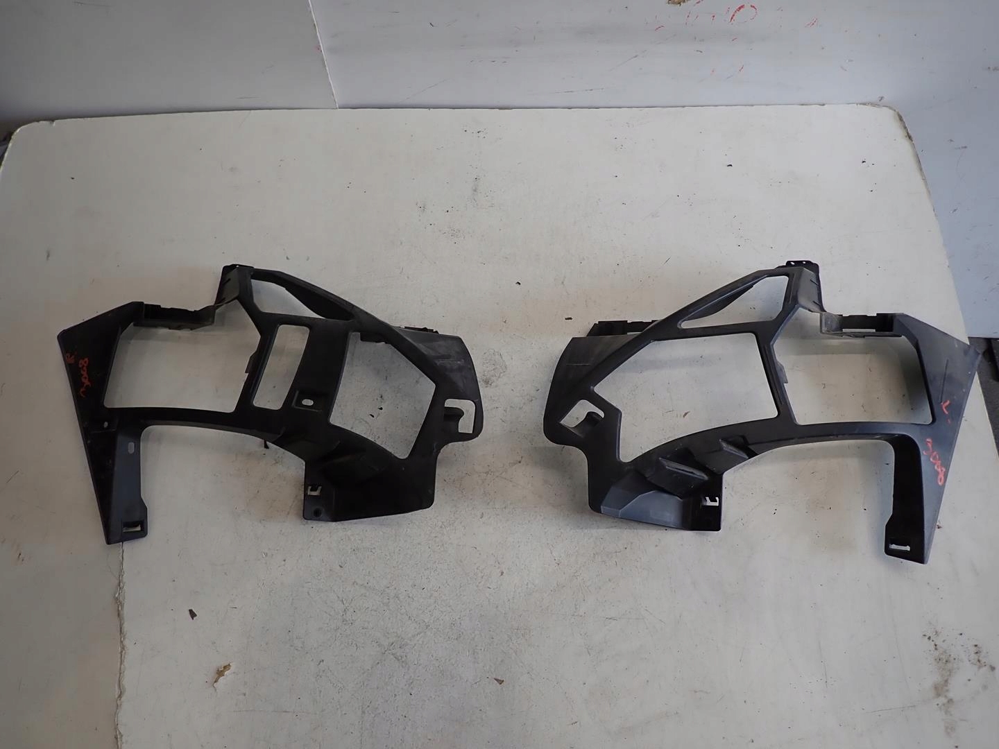 bumper bracket left front PEUGEOT 3008 5008 II 2016- 9815337680