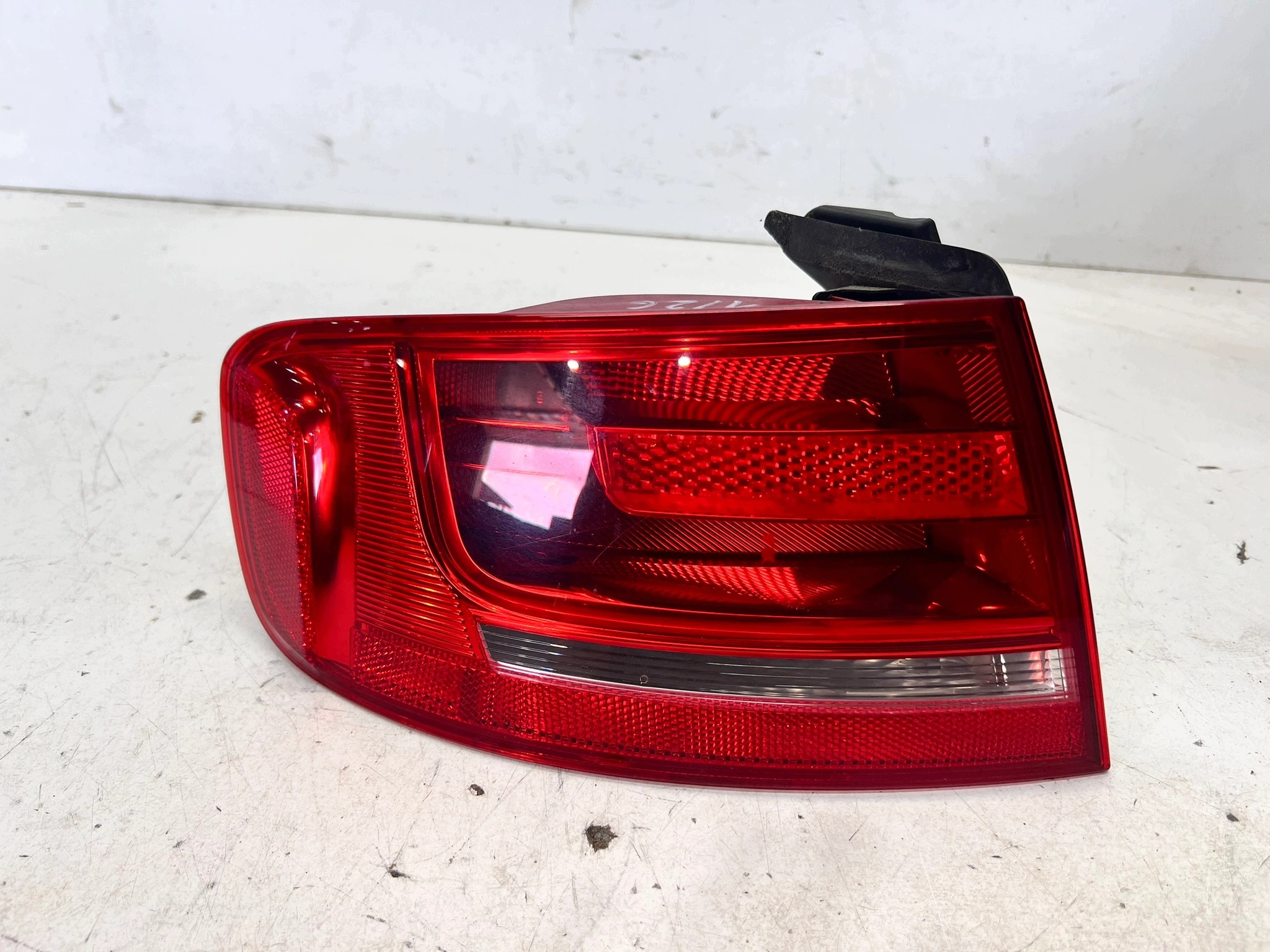 light left rear part W fender AUDI A4 B8 8K5945095D 1/26