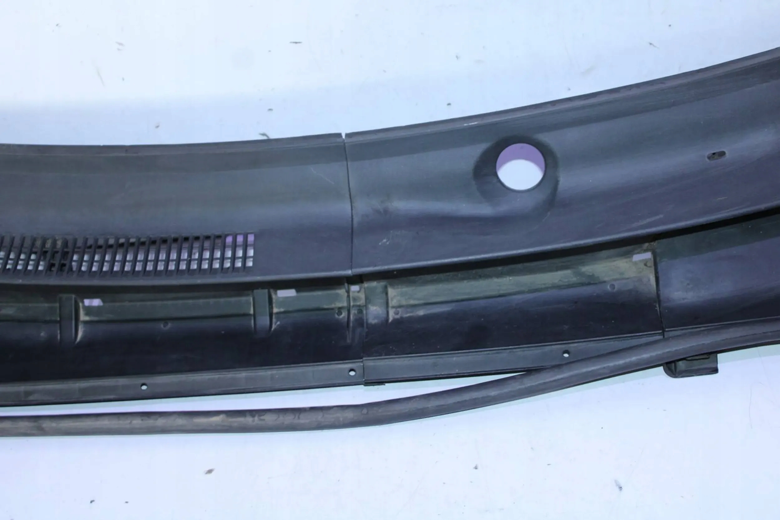 PODSZYBIE PLASTIKOWE TOYOTA VERSO 09-18R Producent części Toyota OE