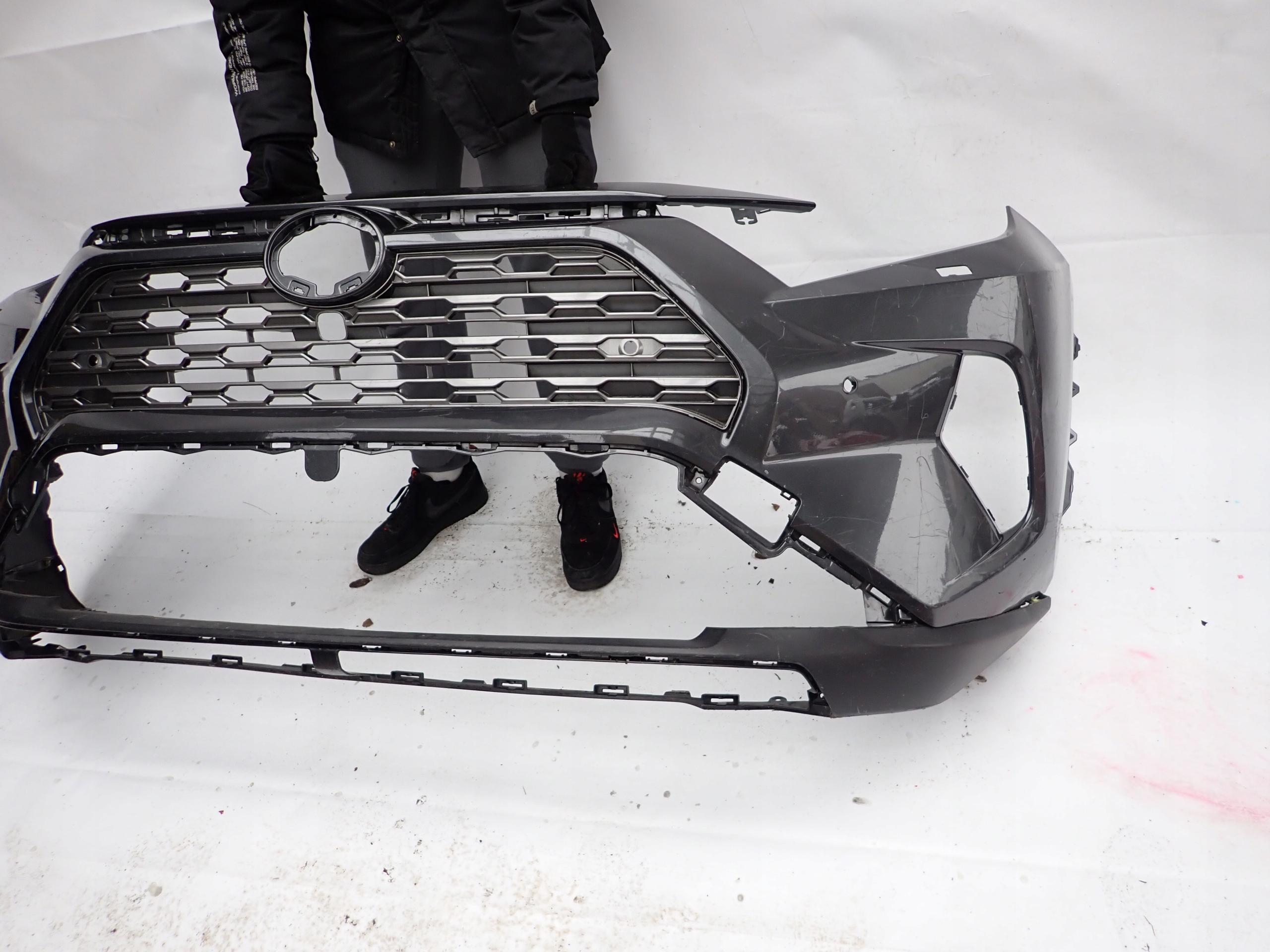 TOYOTA RAV4 V 19- bumper front front PDC SPR