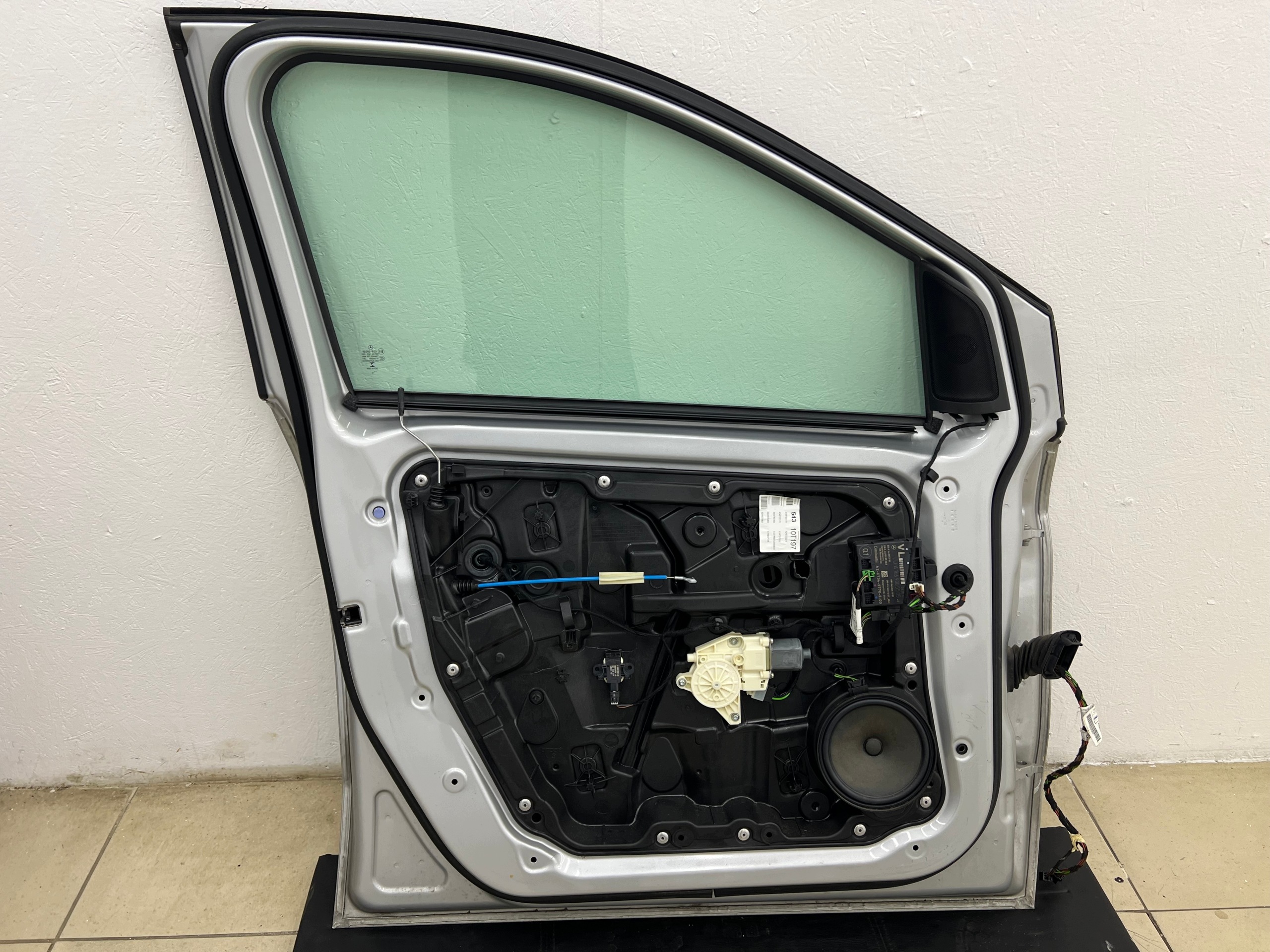 MERCEDES B-class W246 door left front KOMPLET 761 W colour original paint