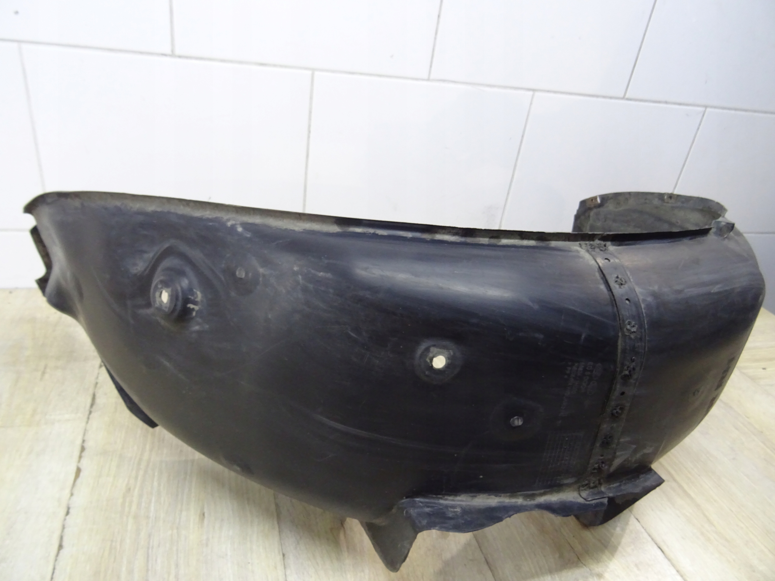 подкрылки задний правый kia pro CEED 3d 86826-1H200