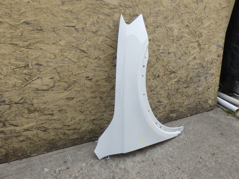 AUDI Q3 8U0 2011- fender right front