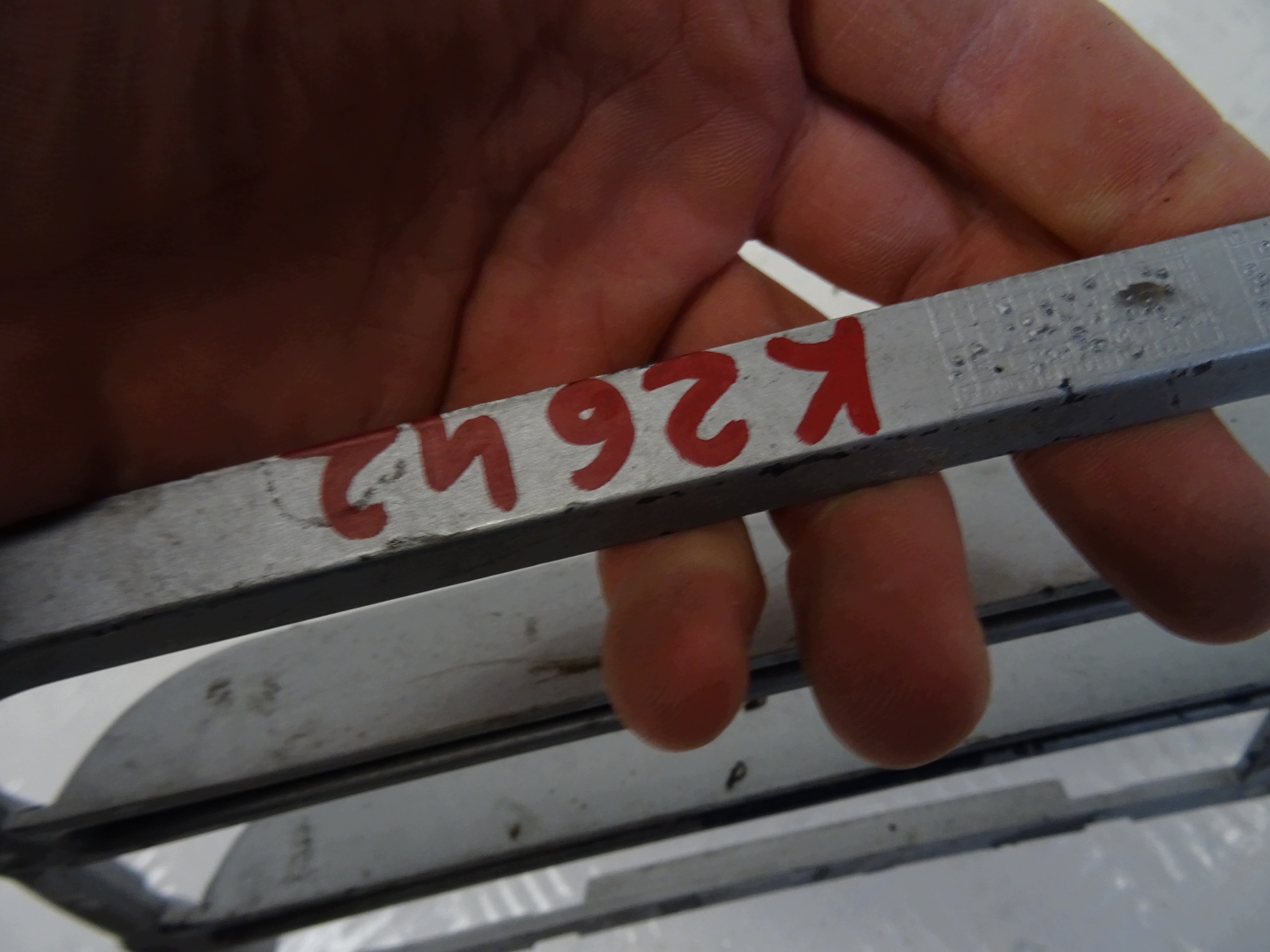grid of a bumper front central BMW OE 51112233868