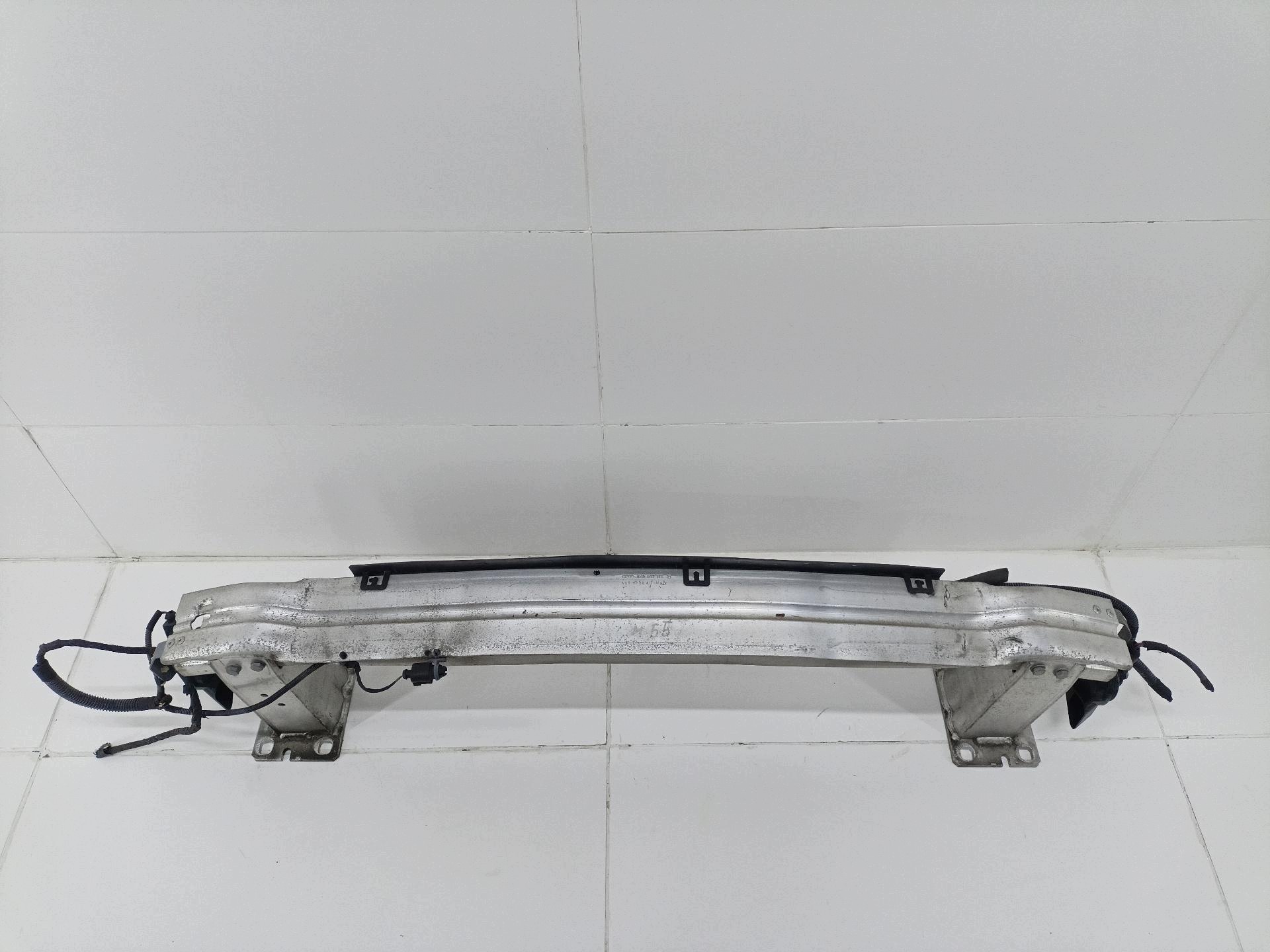 sider pillar of a bumper front Audi A5 8T 2010 8K0807113