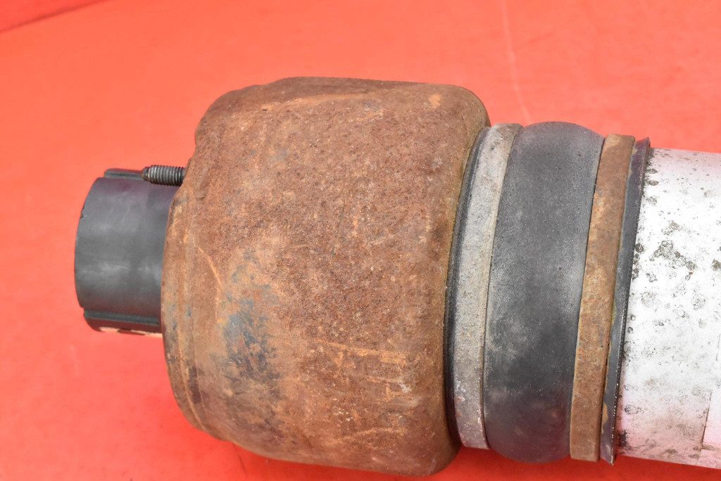 shock absorber left front MERCEDES CLS C219 3.0 CDI 224 KM 04-08