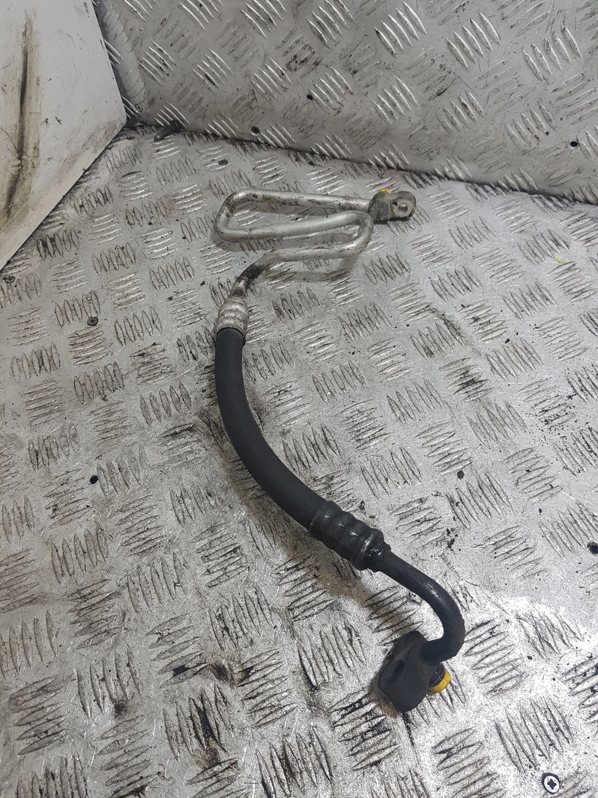 Schlauch klimaanlage BMW E39