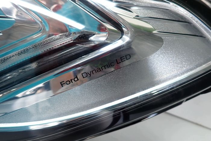 FORD MONDEO MK5 V DYNAMIC FULL LED LIFT 19- reflektor left light left