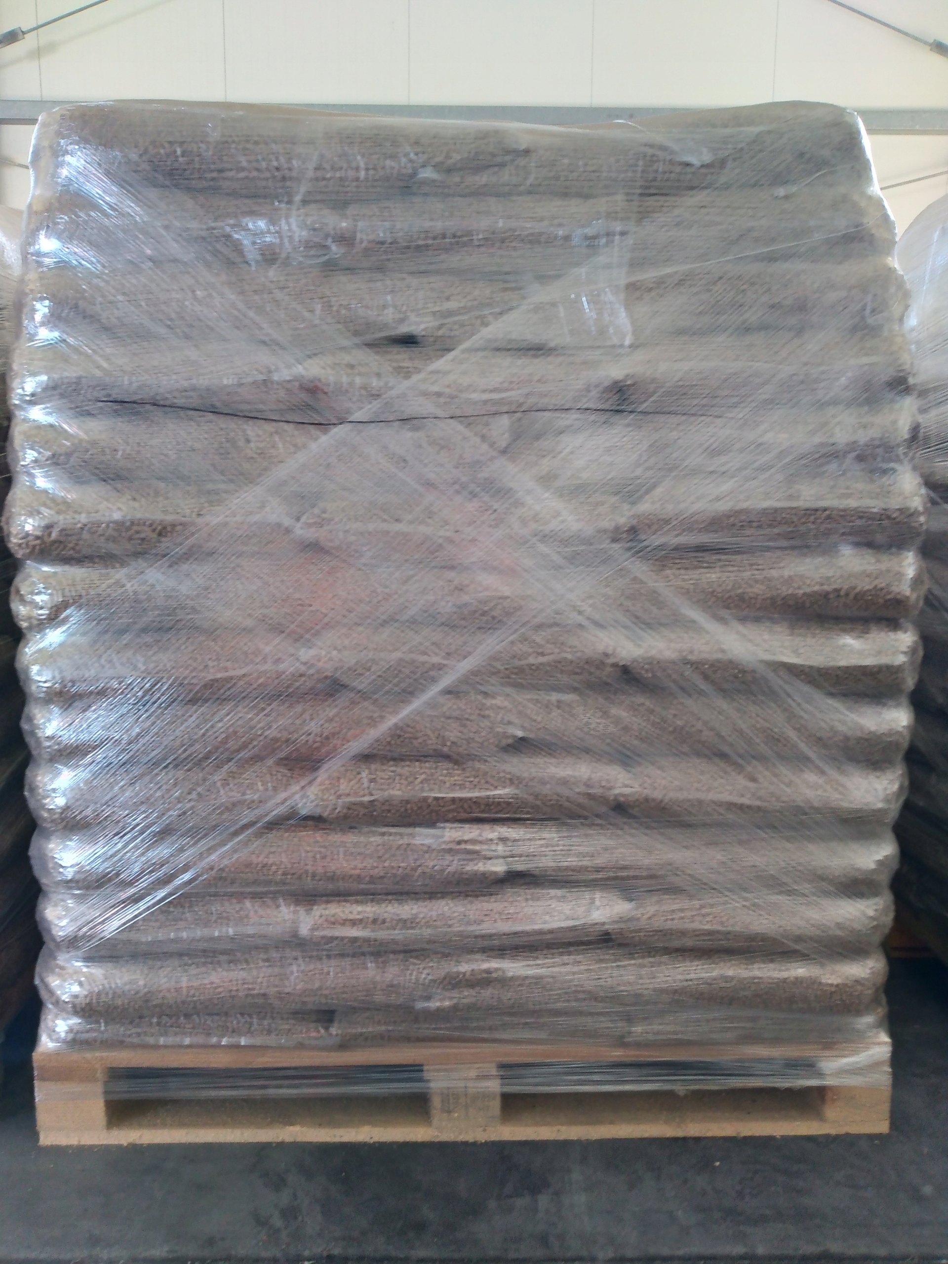 PELLET DRZEWNY OPAŁOWY EKO PELLET PO Marka inna