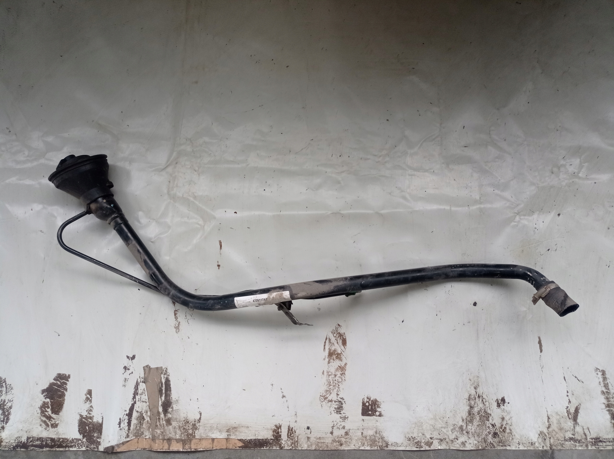 CHRYSLER 300C 3.5 B КРИШКА ПАЛИВНОГО БАКА