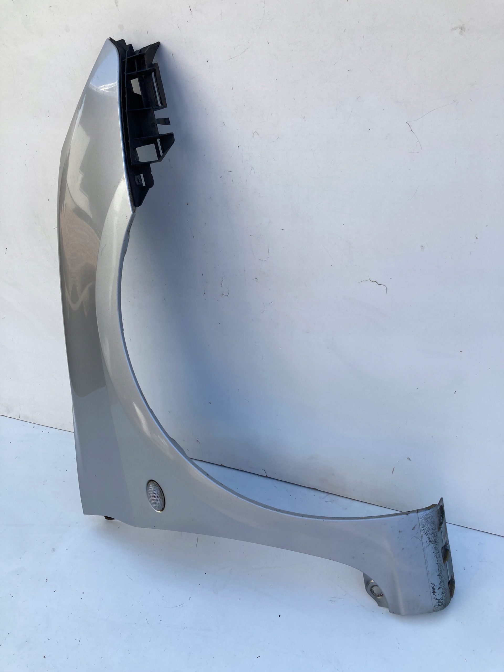 fender right front Peugeot 307 EZRC 01-05r.