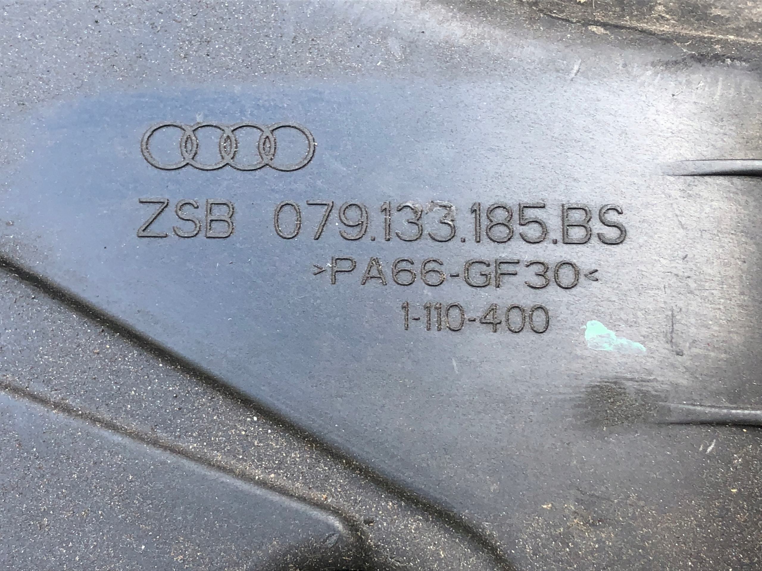 intake manifold AUDI RS4 RS5 4.2 V8 079133185BS
