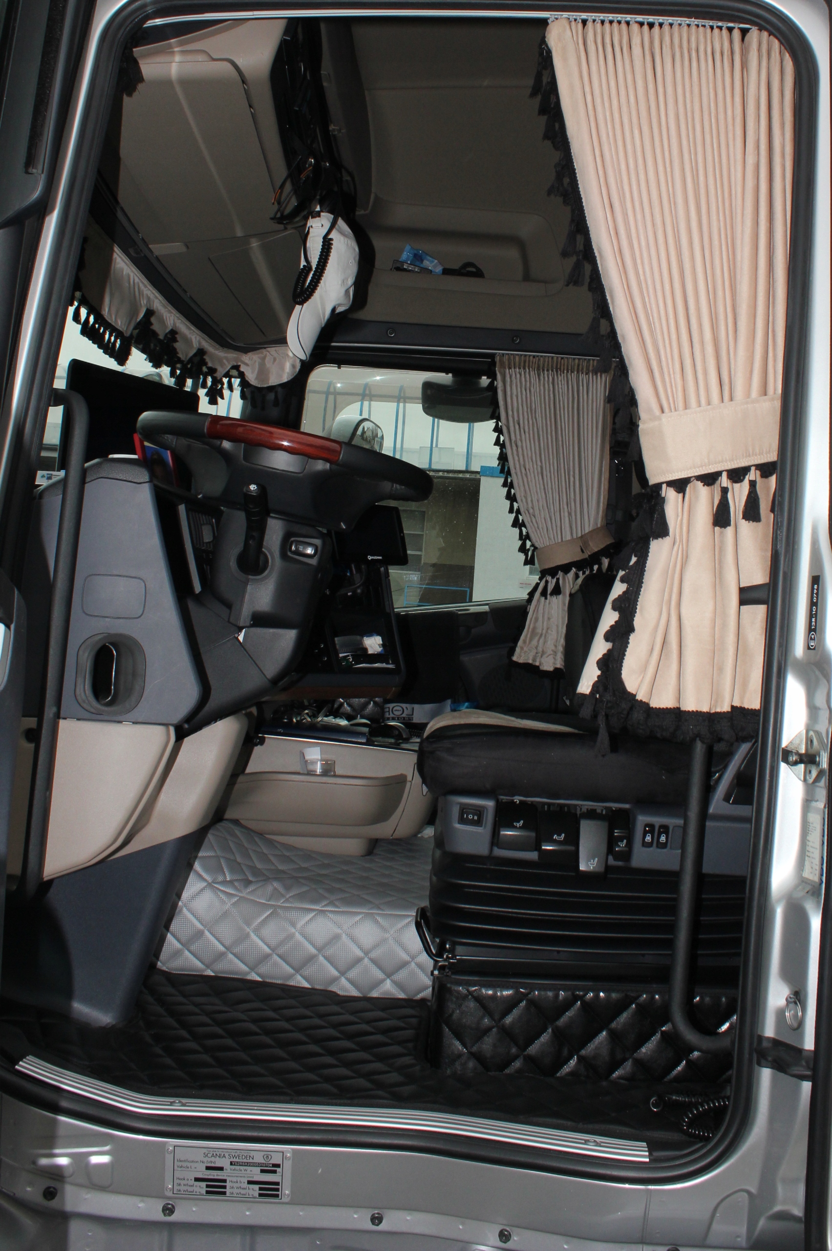 

Zasłony Firany Tir Scania R Topline Highline
