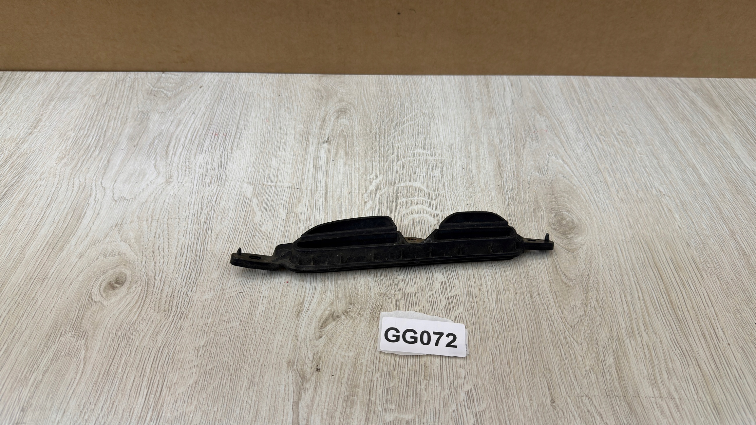 KIA OPTIMA 2011R+ left grid of a bumper 86567-D4000 GG072