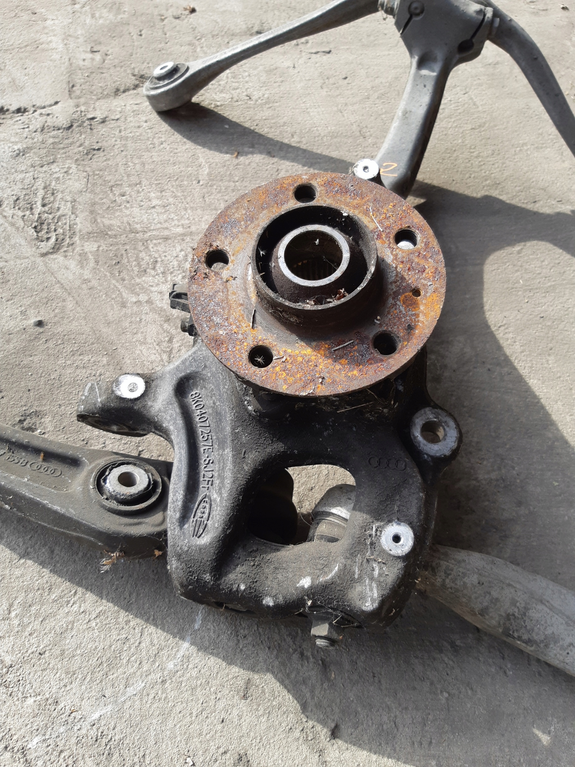 AUDI A4 B8 A5 8T A6 C7 A7 swing left left front 8K0407257E