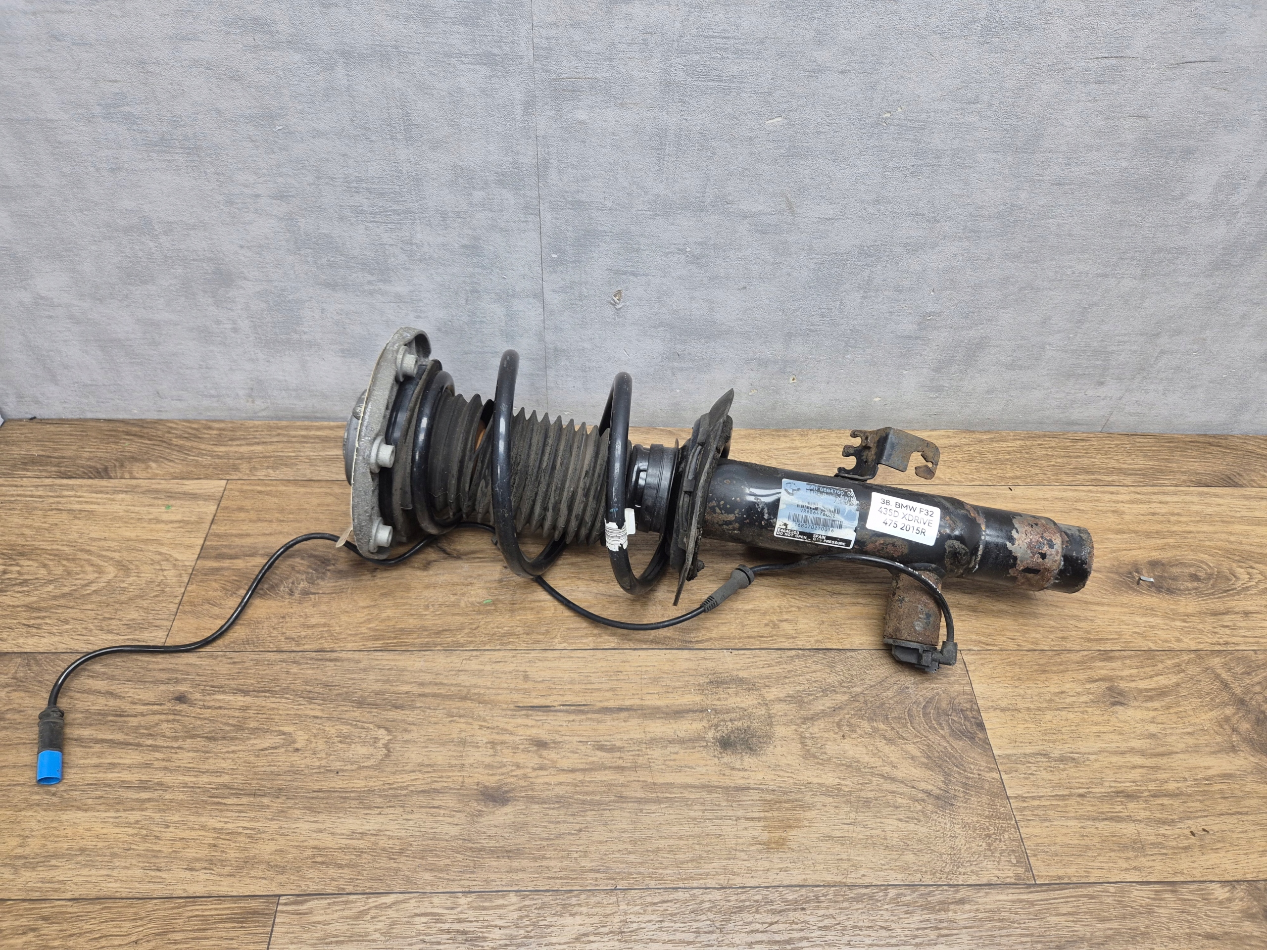 BMW F32 3.0 shock absorber VDC front right front X-DRIVE 430/435/440 6864760
