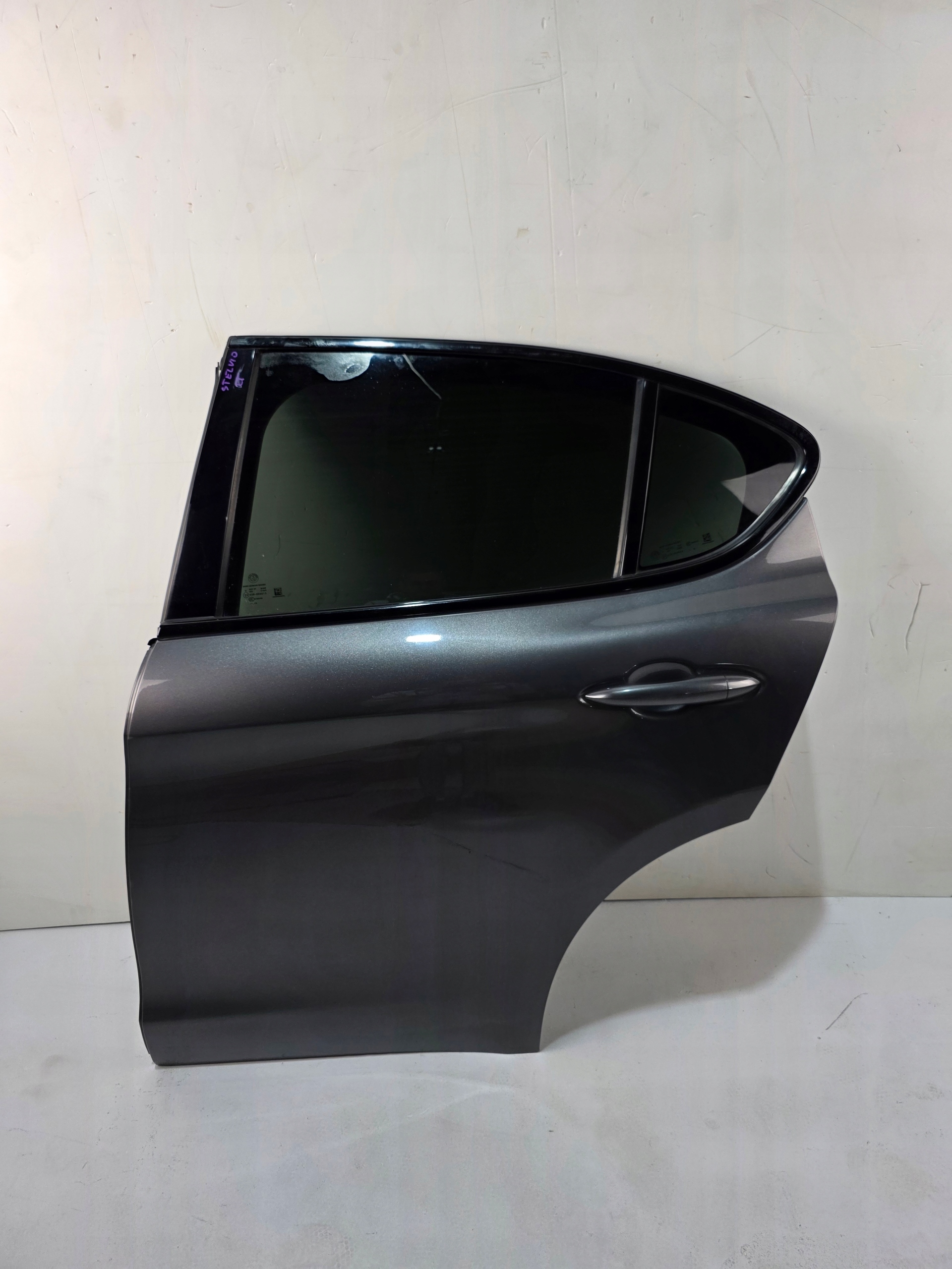 door left rear. rear part ALFA ROMEO STELVIO