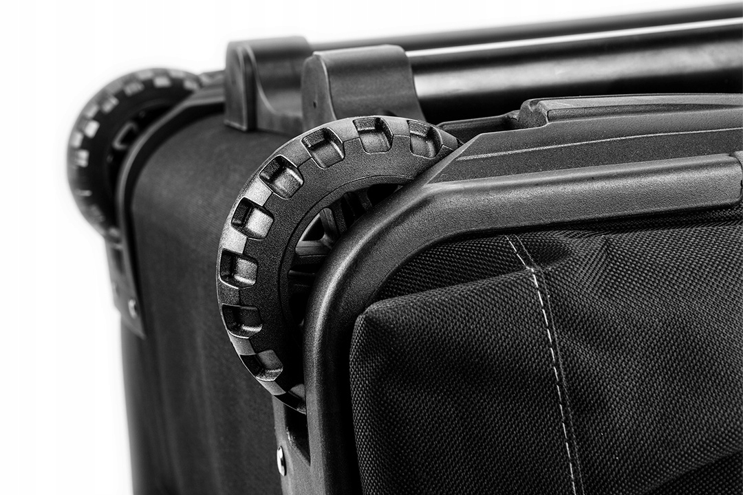 Duża torba na kółkach z rączką Energy+ Długość 48 cm