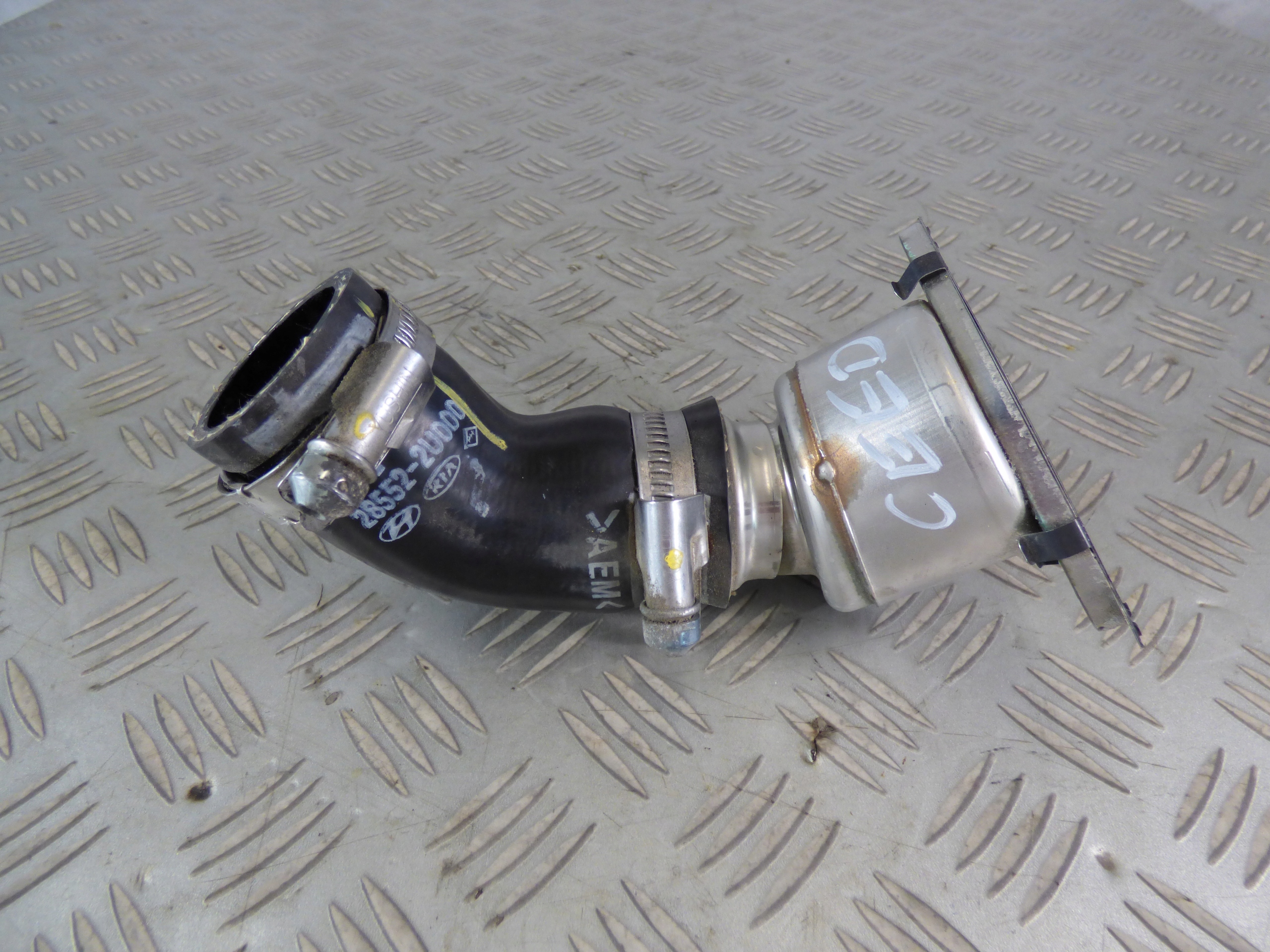 rezonator hose air KIA CEED III 1.6 crdi