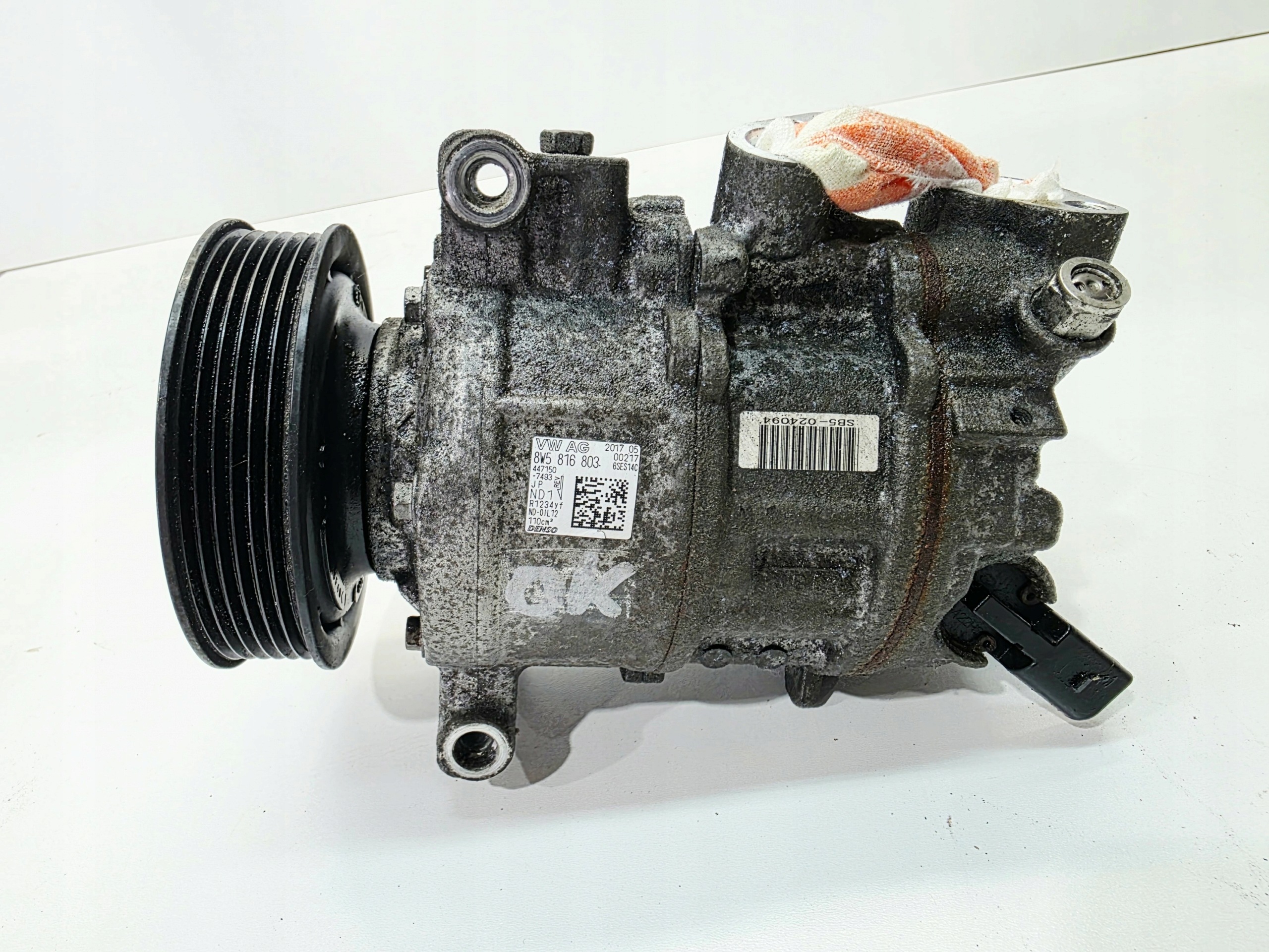 compressor compressor; of the air conditioning AUDI A4 B9 A5 8W 8W5816803 OK