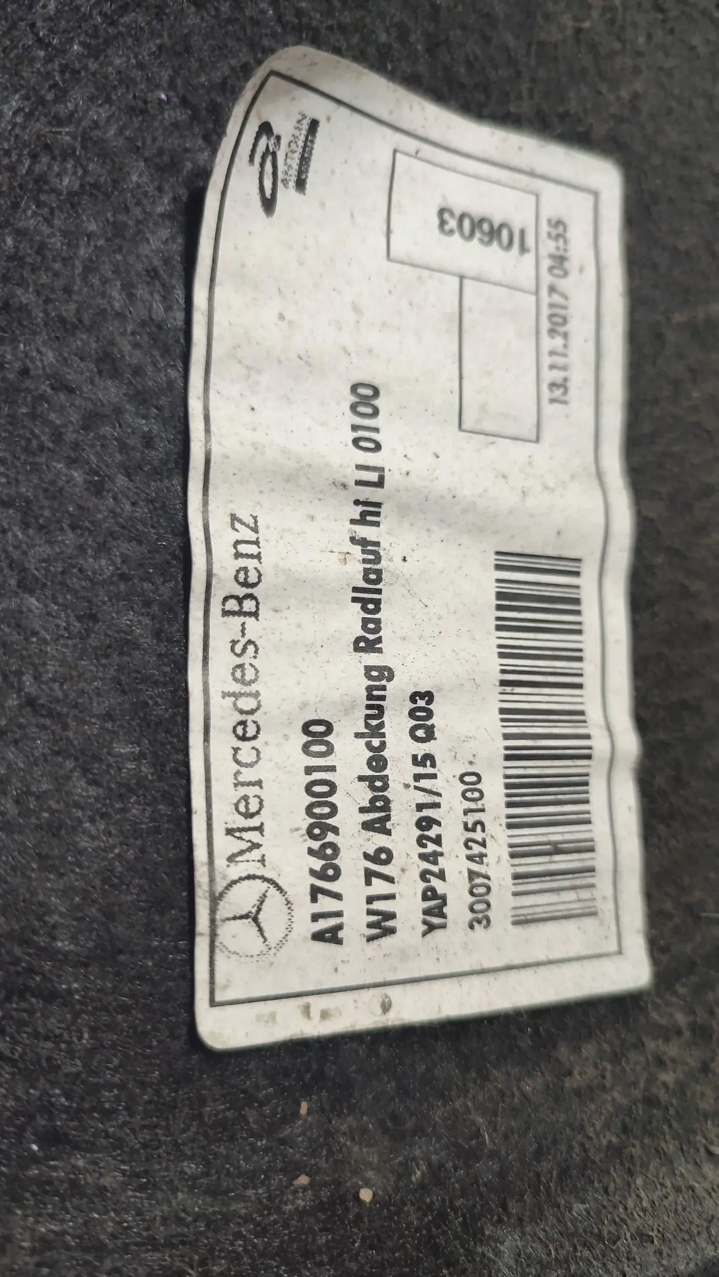 Mercedes-Benz A-classa W176 17r. 1.5cdi rear part side left mudguard rear part
